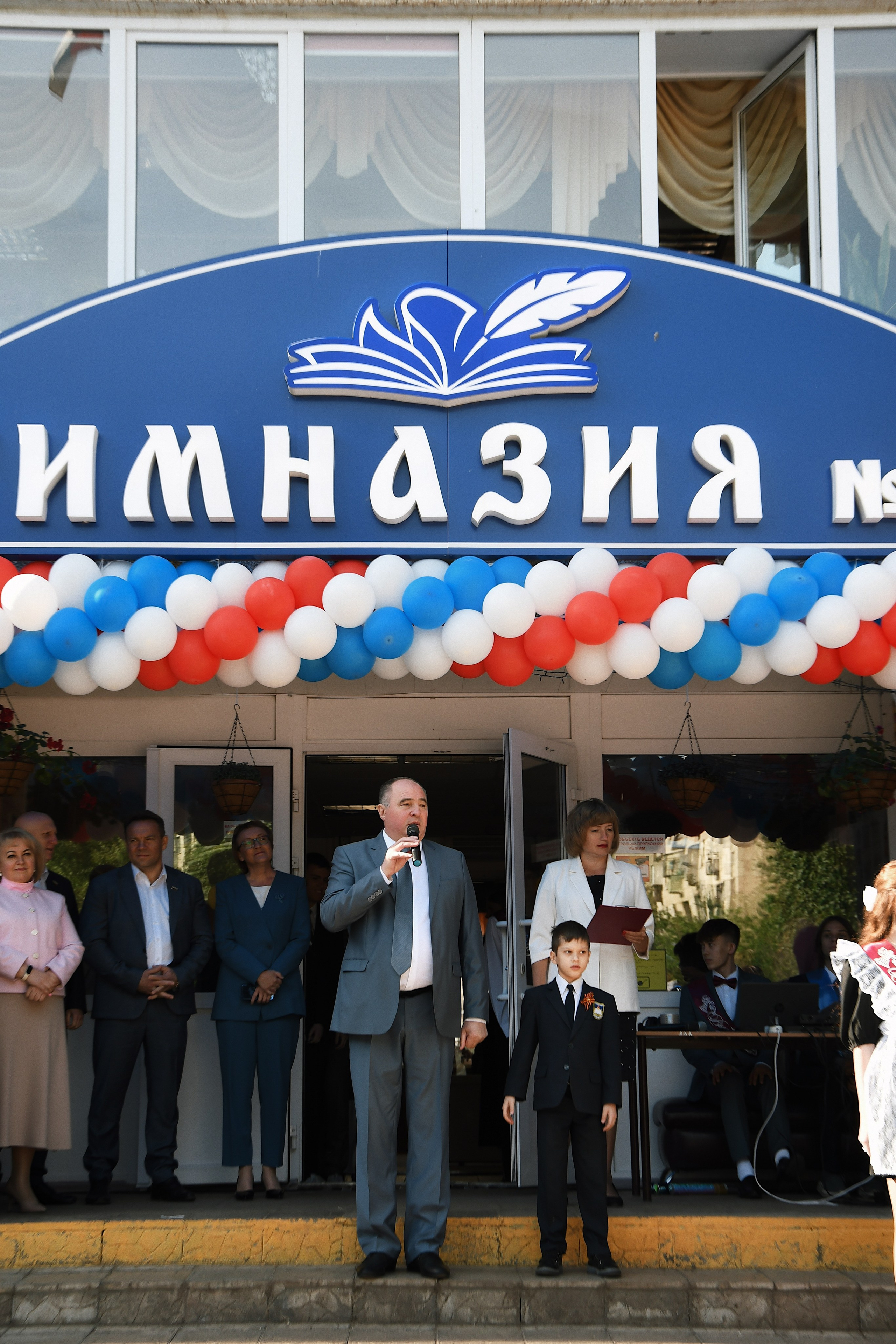 Линейка Гимназия Nº3. Фотограф Оренбург I Кристина Подольская