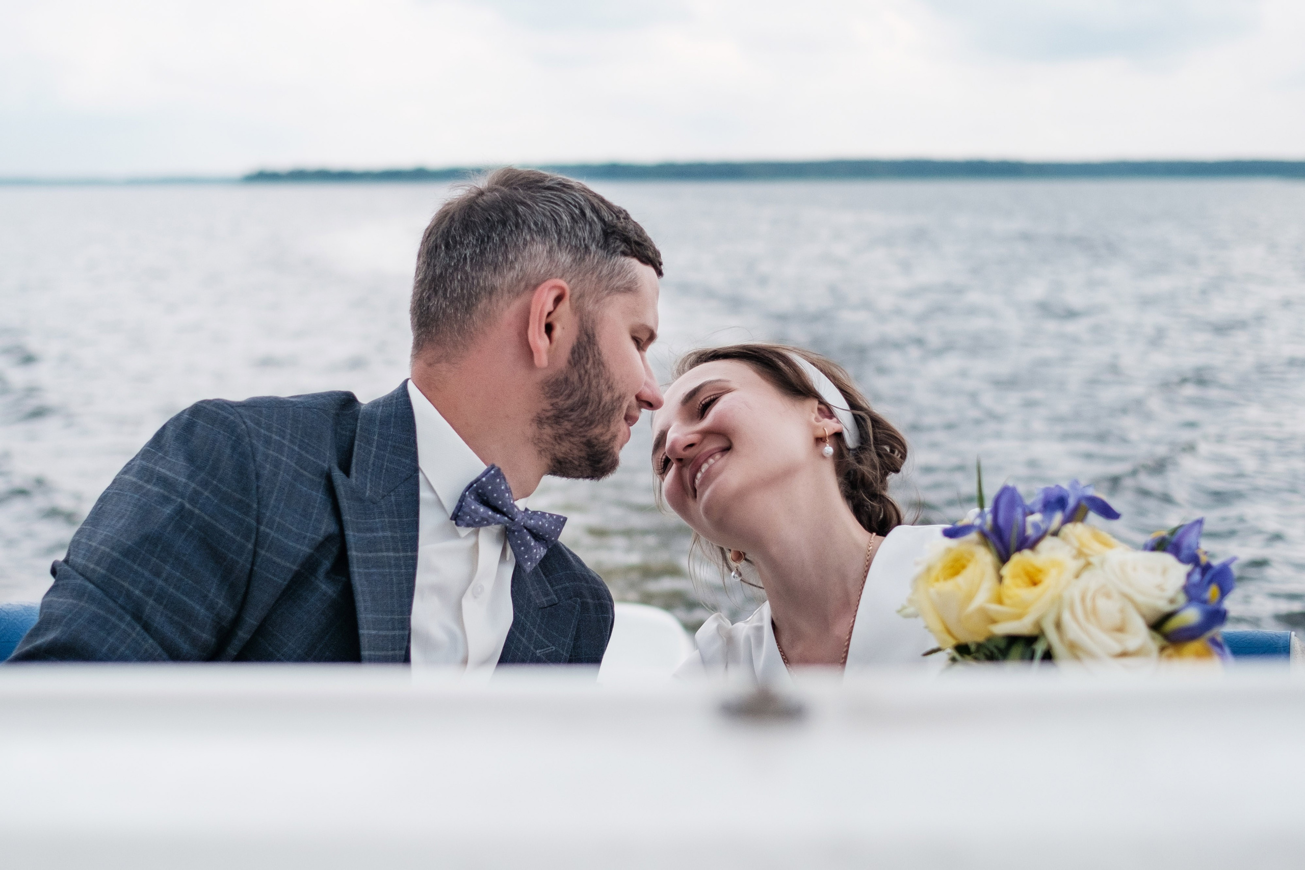 Венчание и прогулка на катере Александра и Софии. Фотограф в Москве Максим Скоробогатов