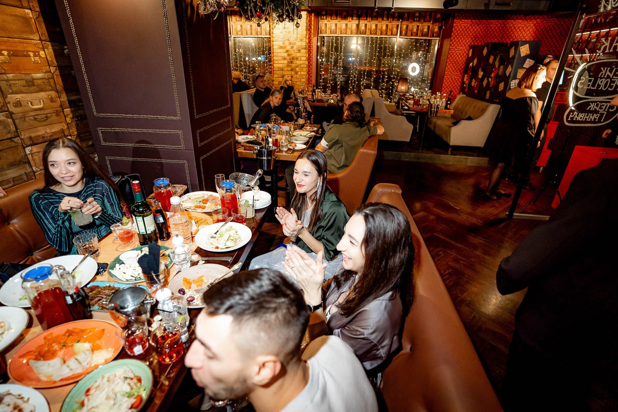 Новый год 2024 в Peoples. Сергей Кошкин. Репортажная и ивент-фотография в Сургуте