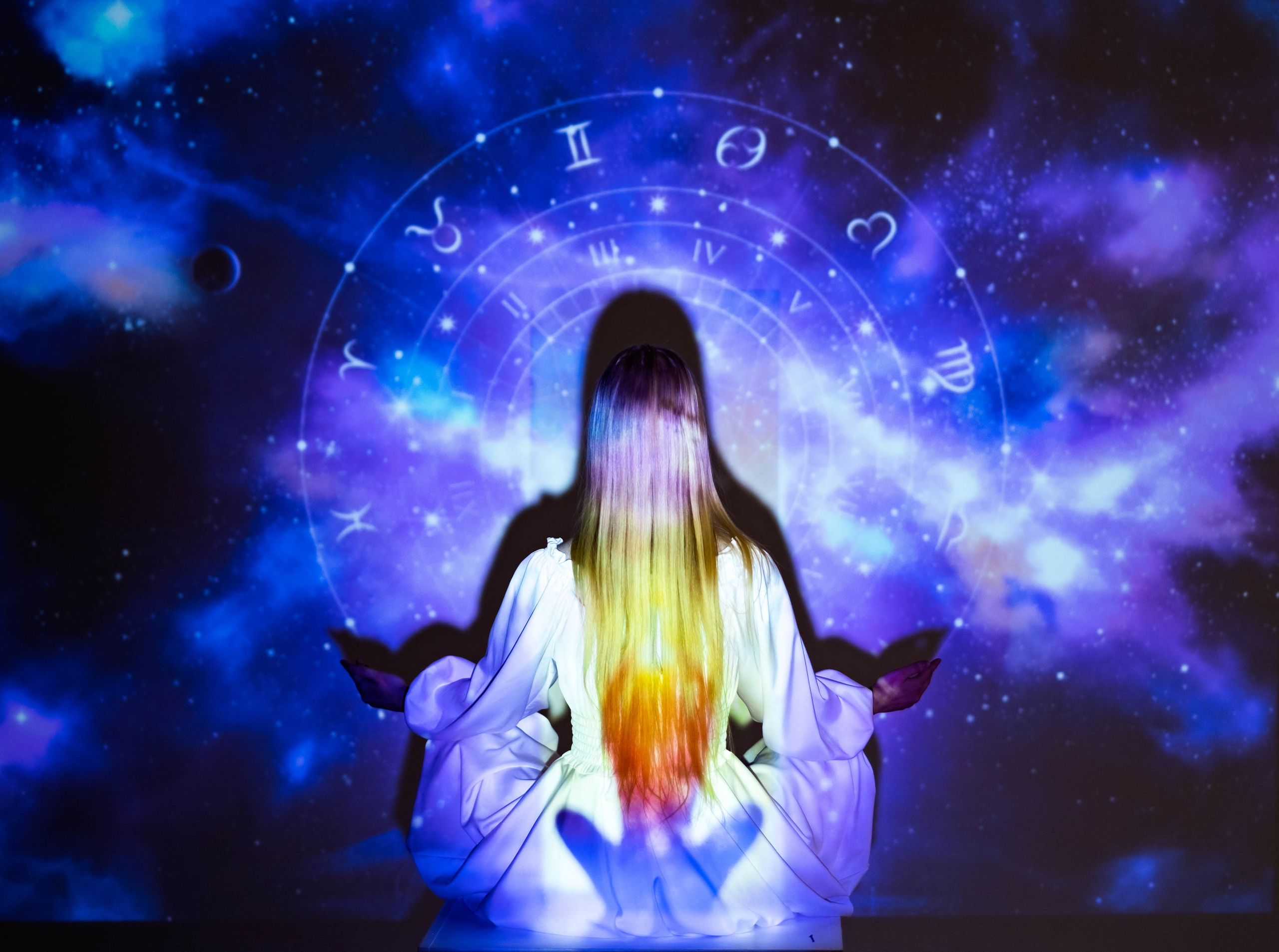 Проектор 16.03.25. Студийный, портретный, семейный фотограф Южно-Сахалинска Яна Радаева