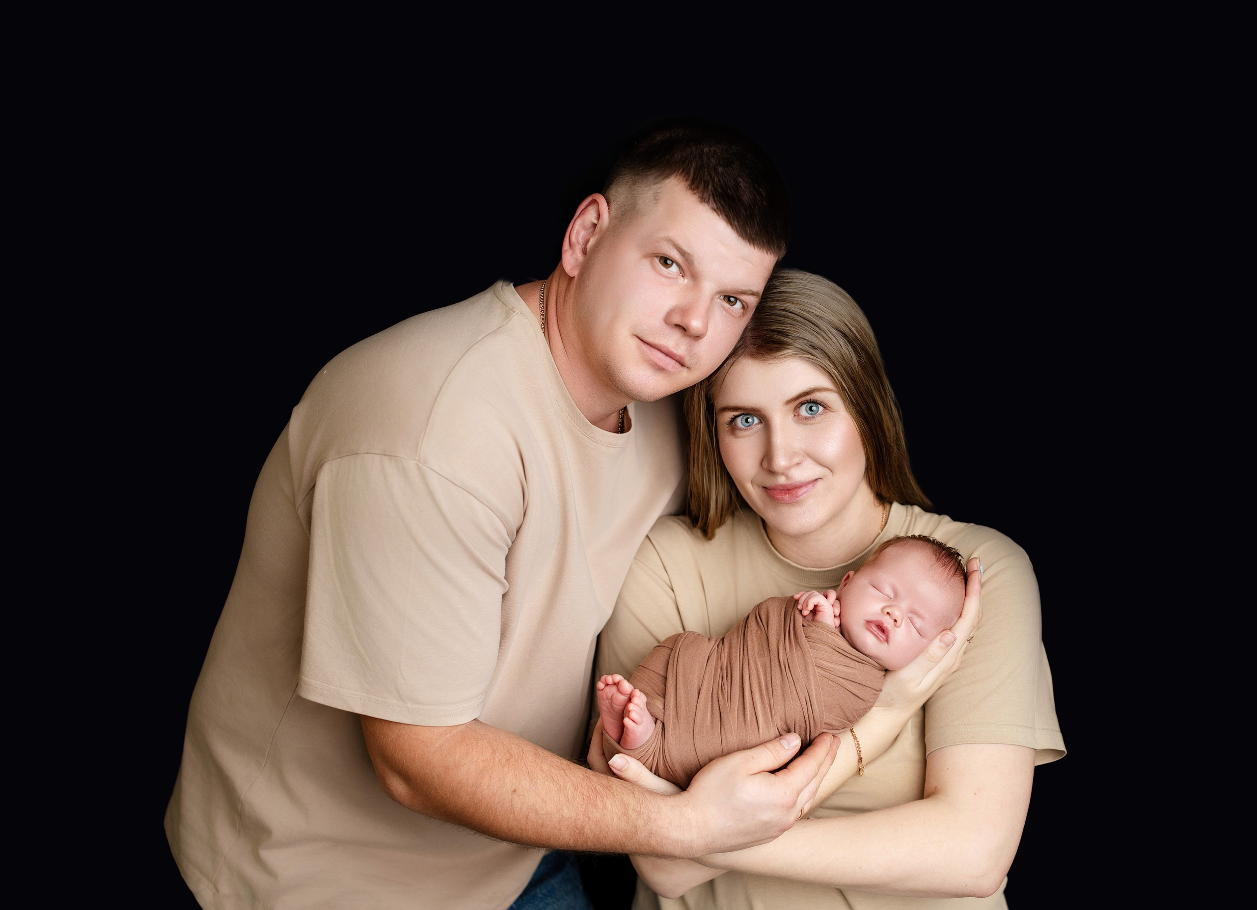 Фотограф новорожденных в Нижнем Новгороде - профессиональная фотосессия для новорожденных, уютные и милые снимки малышей, создание уникальных образов и воспоминаний для родителей. Специалист по детской фотографии предлагает услуги по съемке новорожденных в комфортной обстановке, обеспечивая безопасность и тепло для вашего малыша.