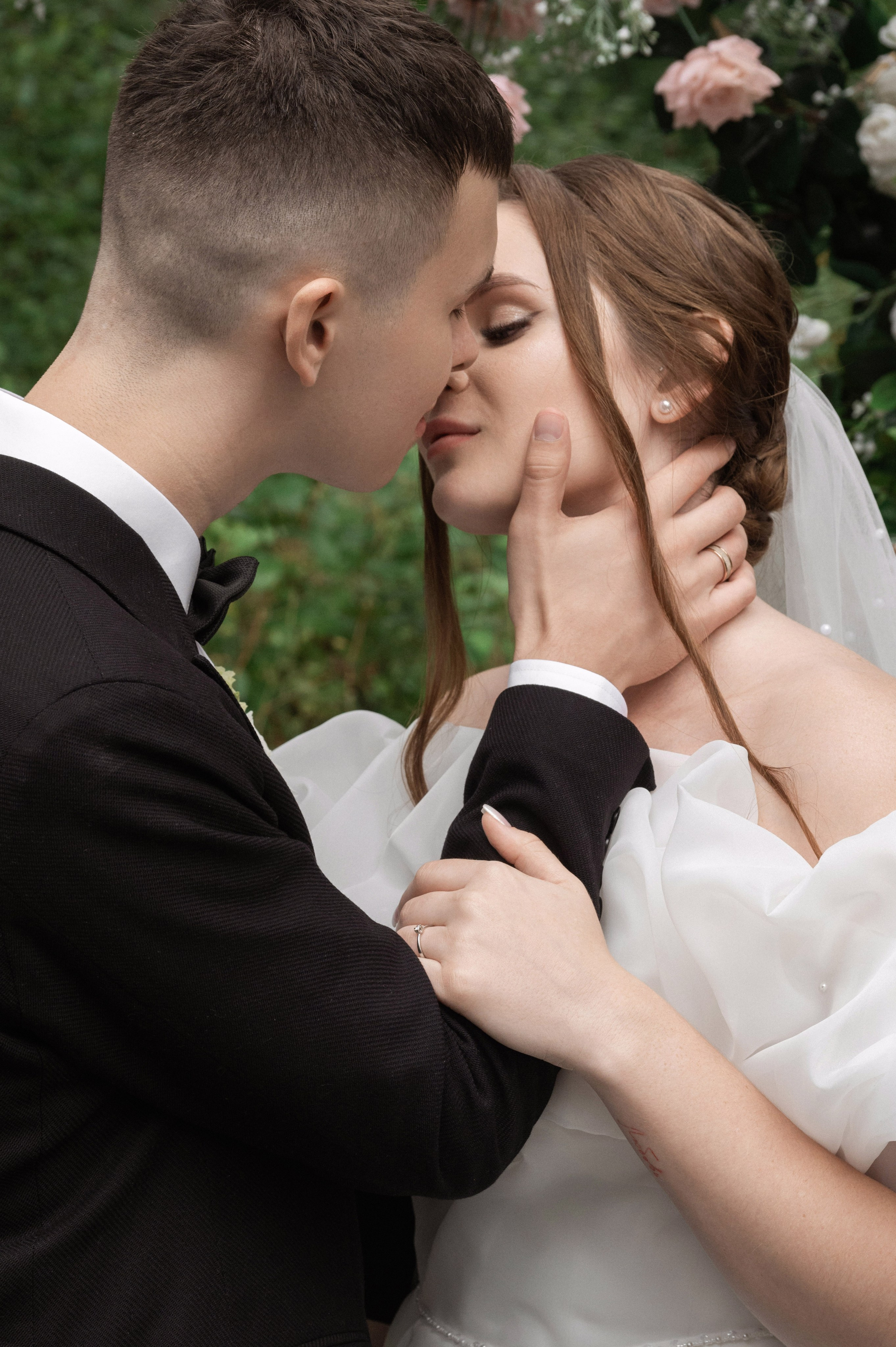 Михаил и Софья 08.08.25. Свадебный фотограф в Новосибирске. Александра Верхушина