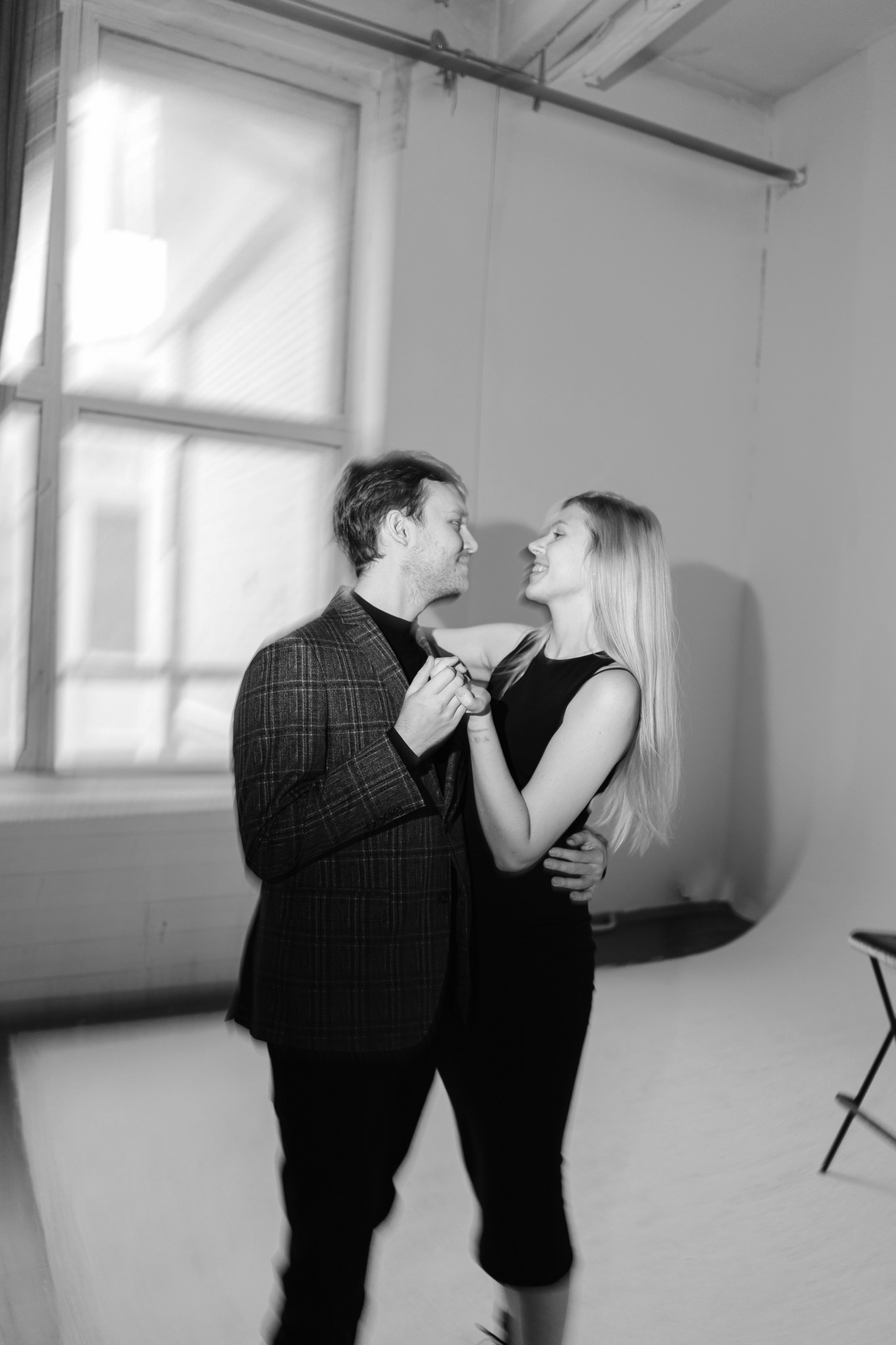 Фотосессия для двоих в студии Москва, Лавстори в студии Москва