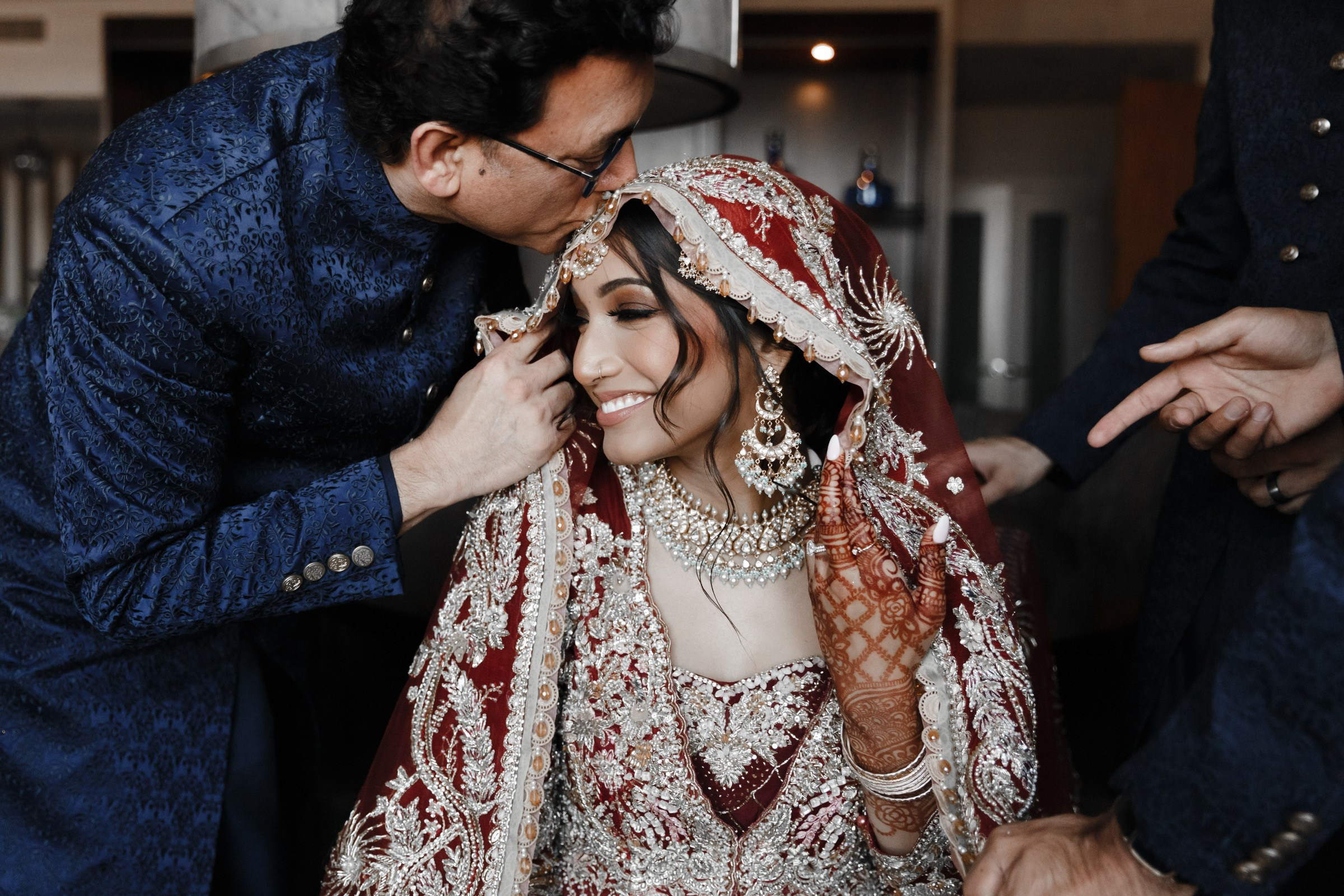 Дим Гранд — AI креатор и фотограф с 16-летним опытом | г. Москва и весь мир