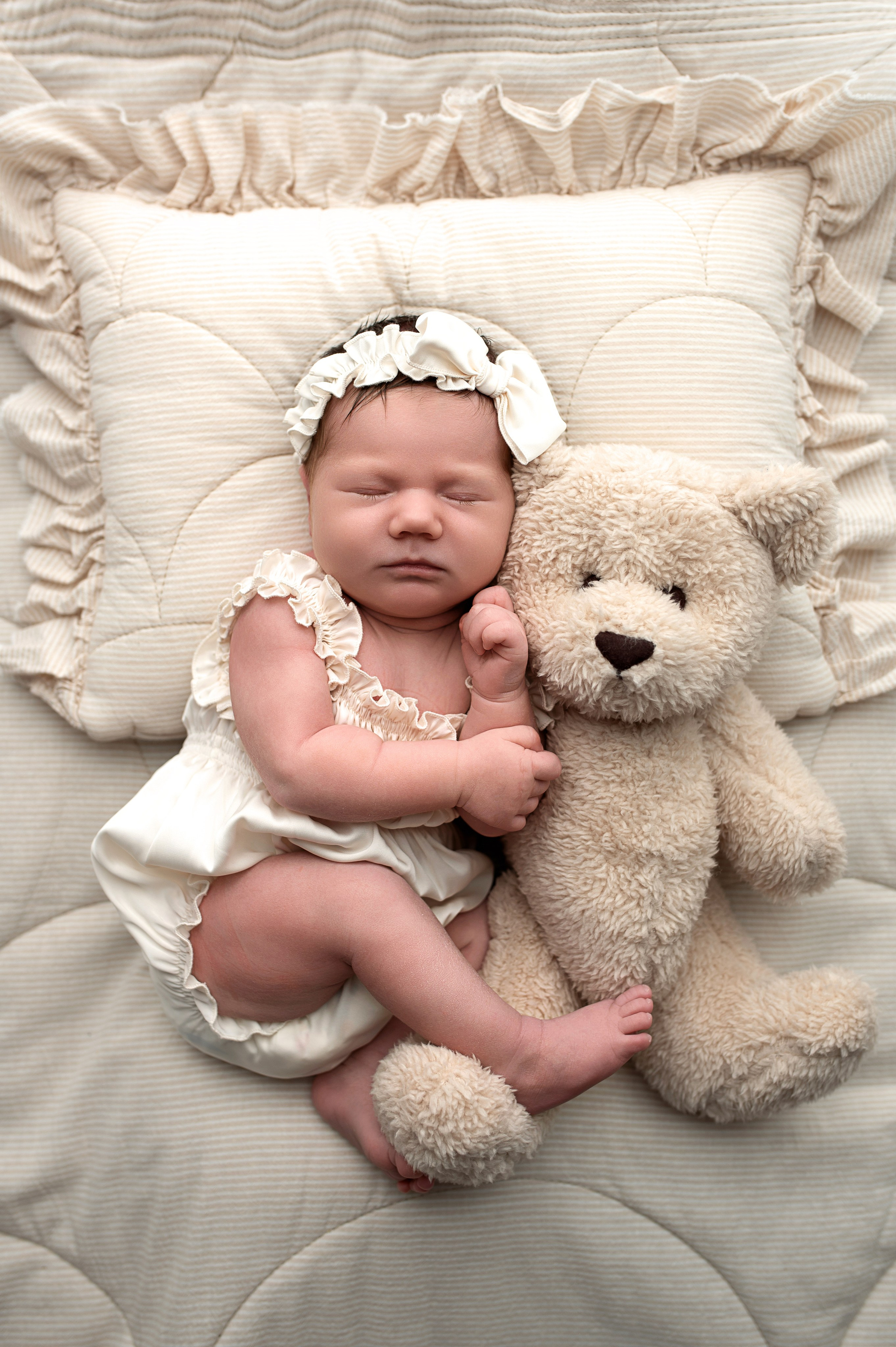 Новорождённые девочки. Детский фотограф новорождённых в Минске Боровик Екатерина