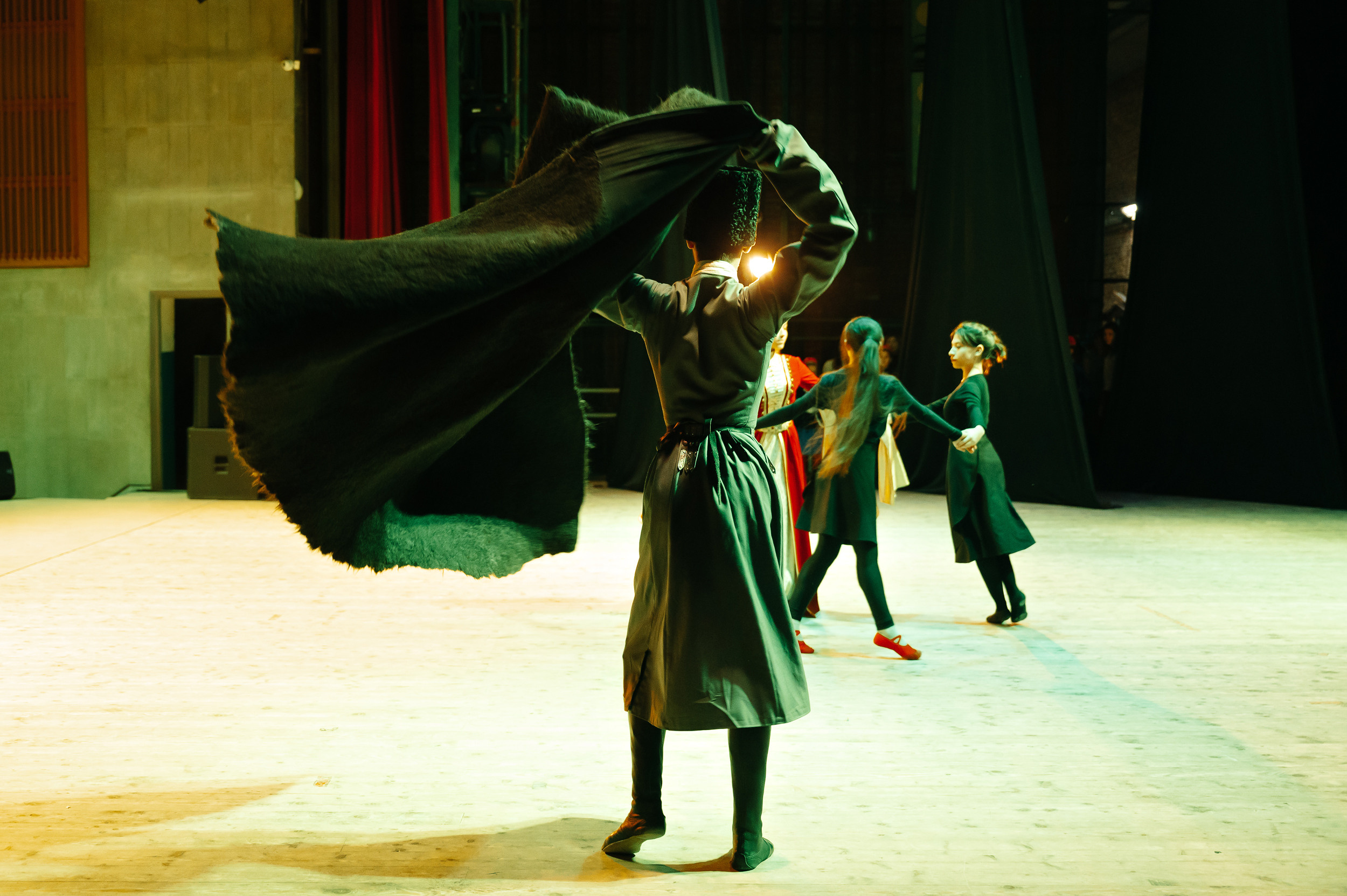 Зэрдах. Перед концертом. Свадебный и семейный фотограф Краснодар Майкоп Суслова Ольга