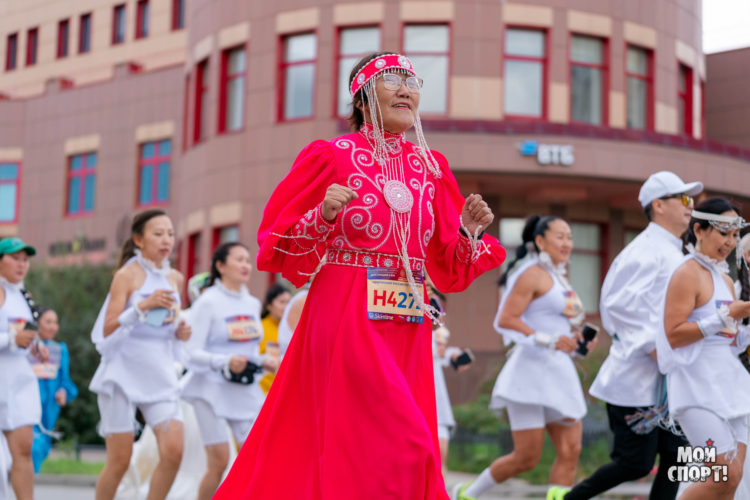 Чемпионат России по бегу на 100 км, Чемпионат РС (Я) по бегу на 100 км и «Марафон Олонхо». Студия «Мой Спорт!» — все о спорте в Якутии