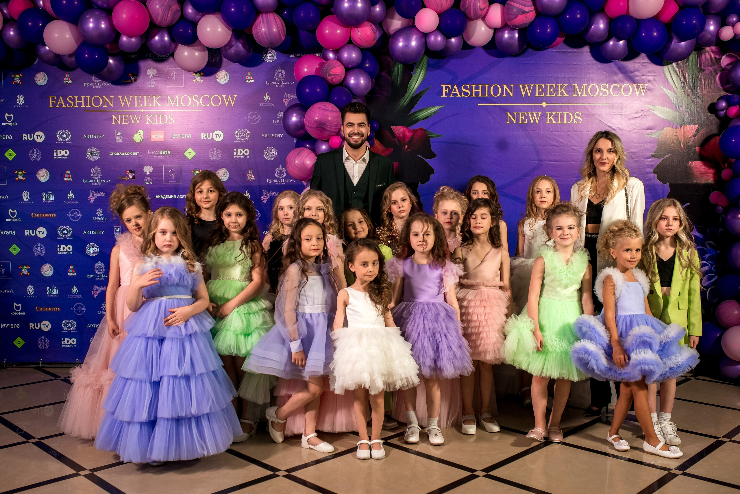 Показ Итальянской моды в России весна 2022. Женский фотограф Крещение Венчание Москва Брянск