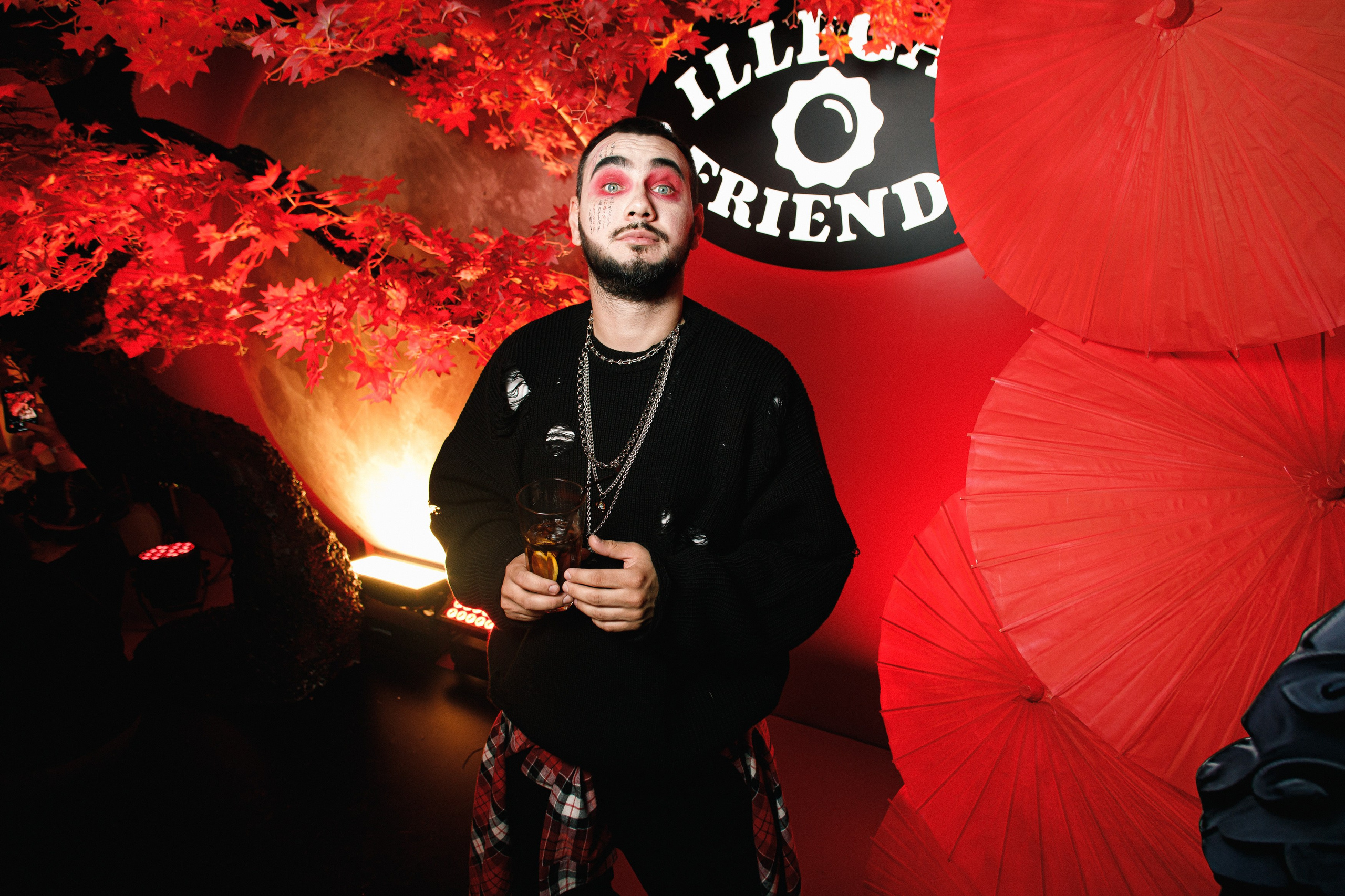 ILLEGAL FRIENDS | ASIA. СВОИ. ФОТООТЧЕТЫ-СОБЫТИЯ-МЕСТА