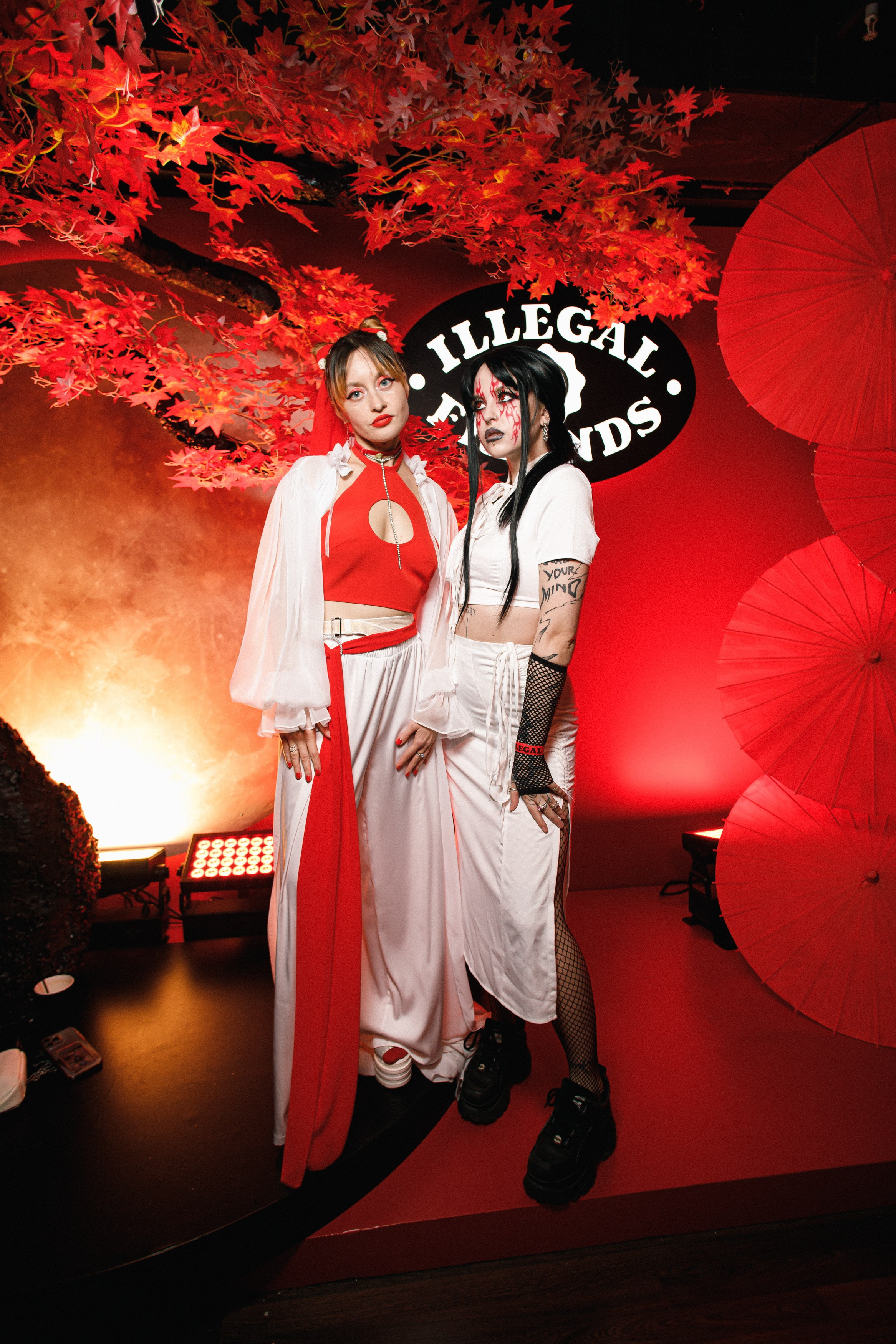 ILLEGAL FRIENDS | ASIA. СВОИ. ФОТООТЧЕТЫ-СОБЫТИЯ-МЕСТА