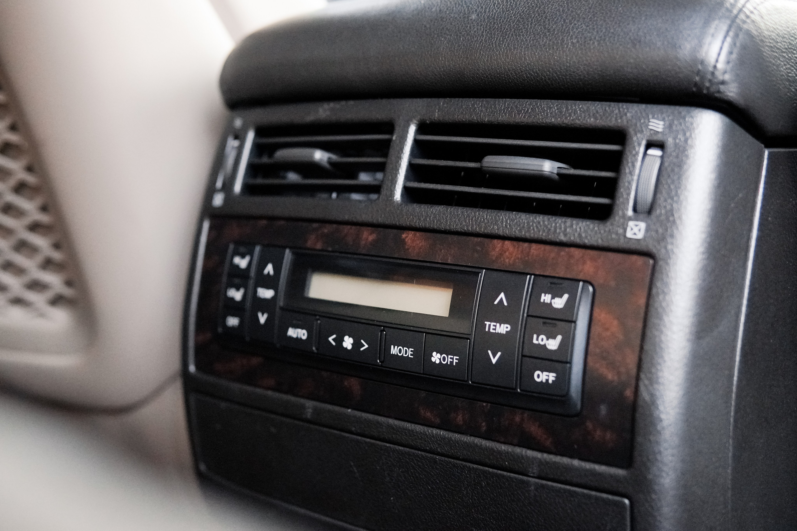 Toyota Land Cruiser 200. AutoAlexArt