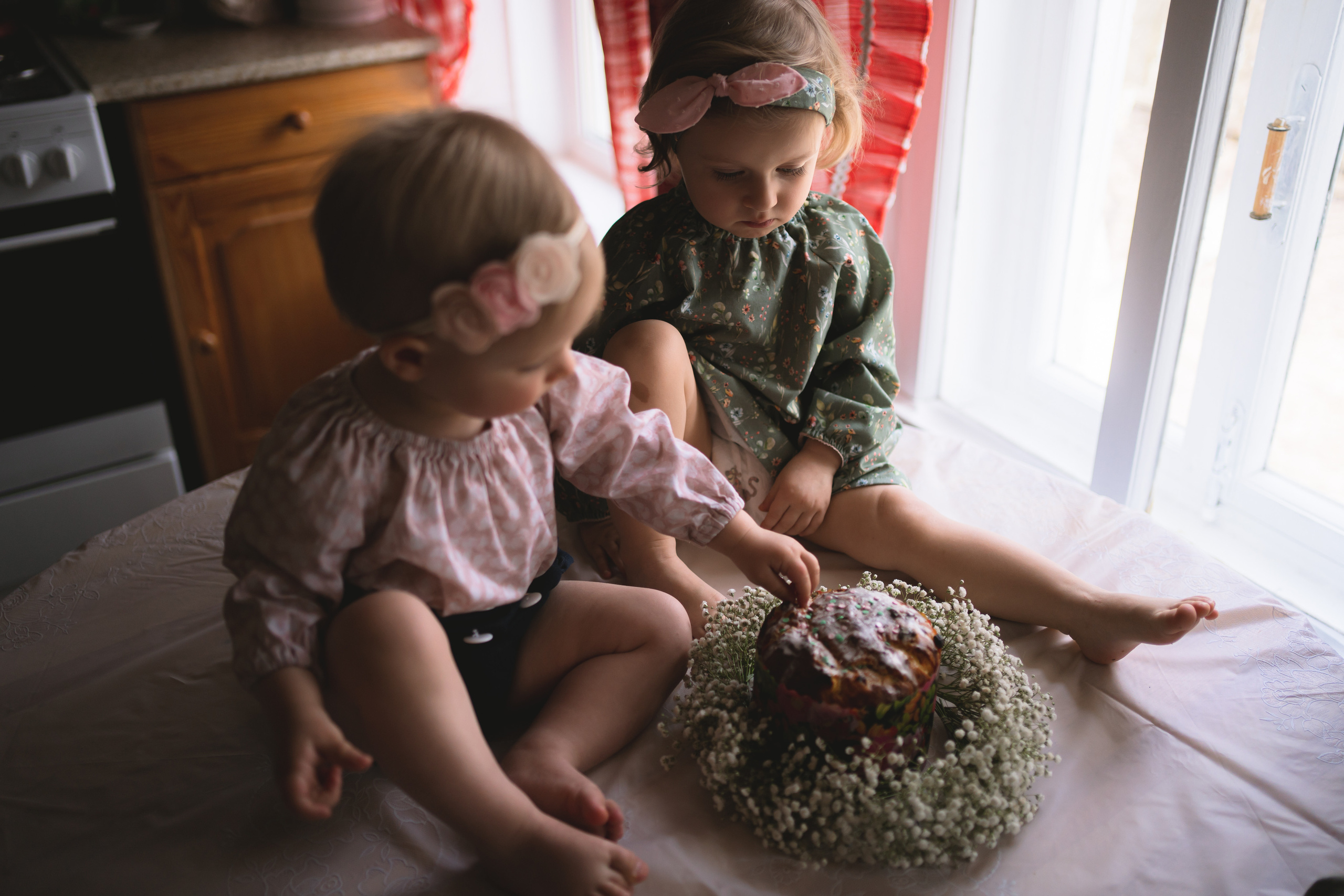 Пасхальные зайчики. Женский, мужской портрет, семейные съемки в Москве. Контент съемка