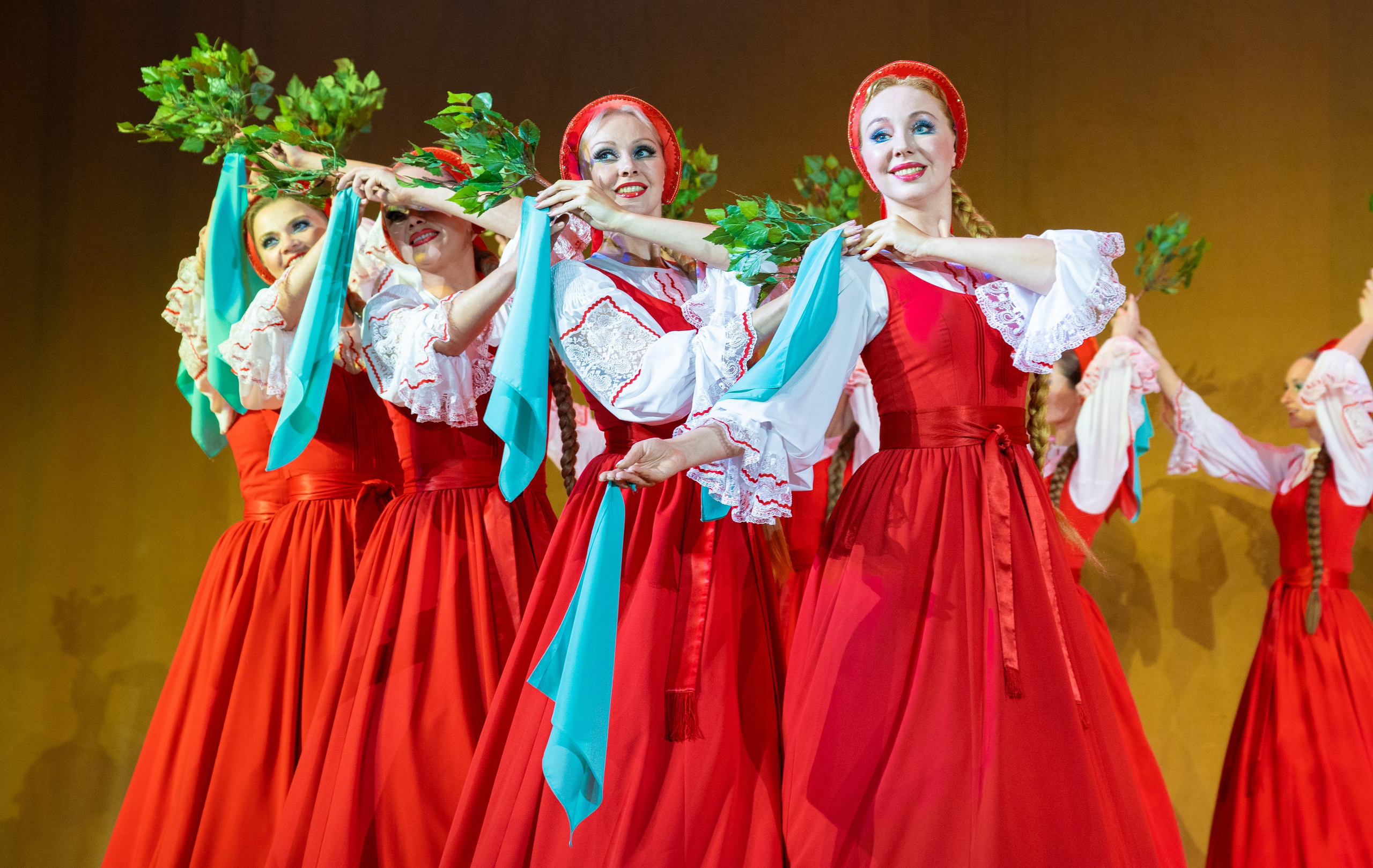 Ансамбль «Берёзка» им. Н. С. Надеждиной. Фотограф Николай Костюк