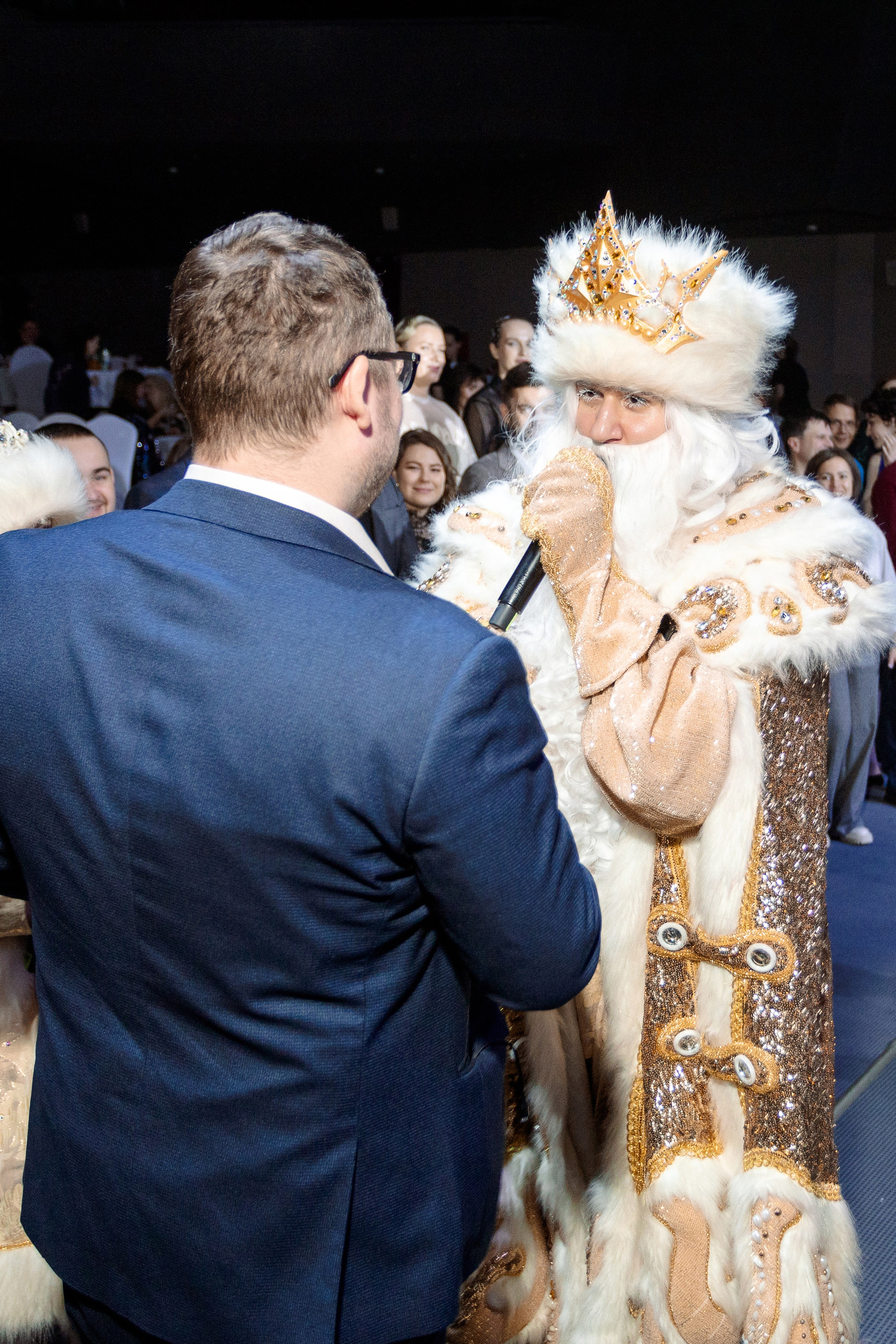 РЕПОРТАЖ: НОВЫЙ ГОД В ДК МЕТАЛЛУРГ. Профессиональный фотограф в Ижевске Леша Петров