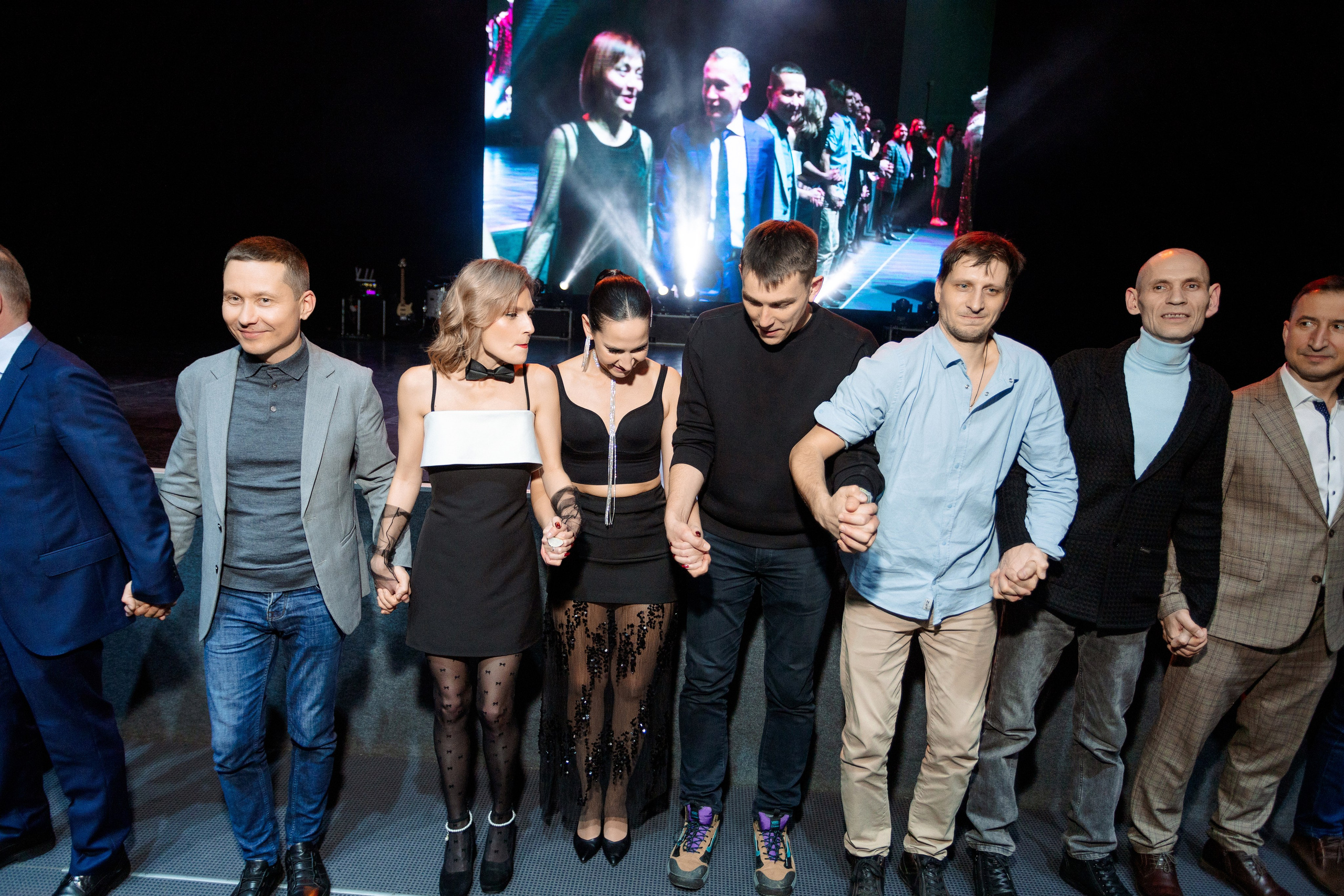 РЕПОРТАЖ: НОВЫЙ ГОД В ДК МЕТАЛЛУРГ. Профессиональный фотограф в Ижевске Леша Петров