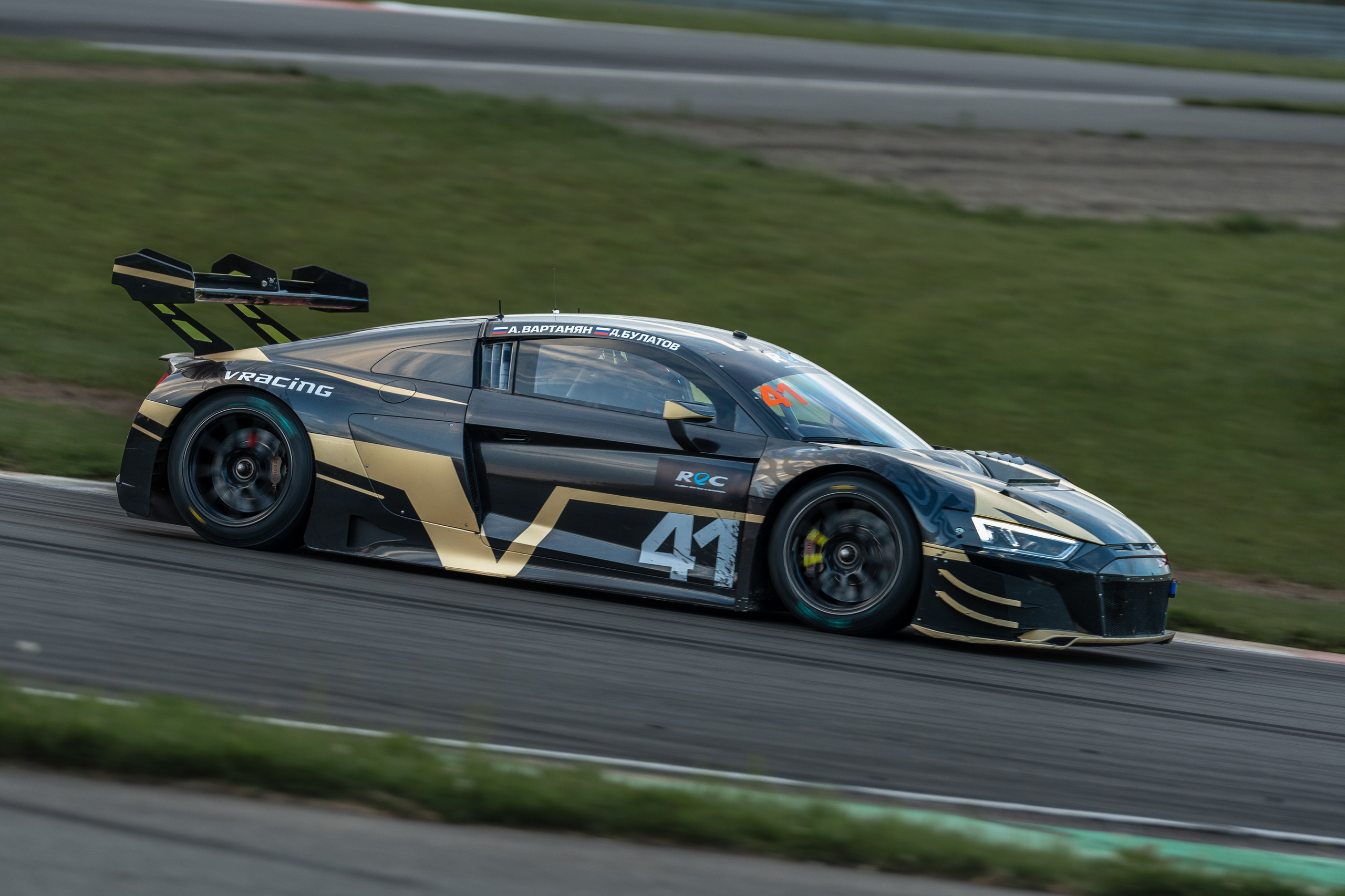 Фото четвертого этапа Российской серии гонок на выносливость. Фотограф Николай Прокофьев модельные тесты в Москве