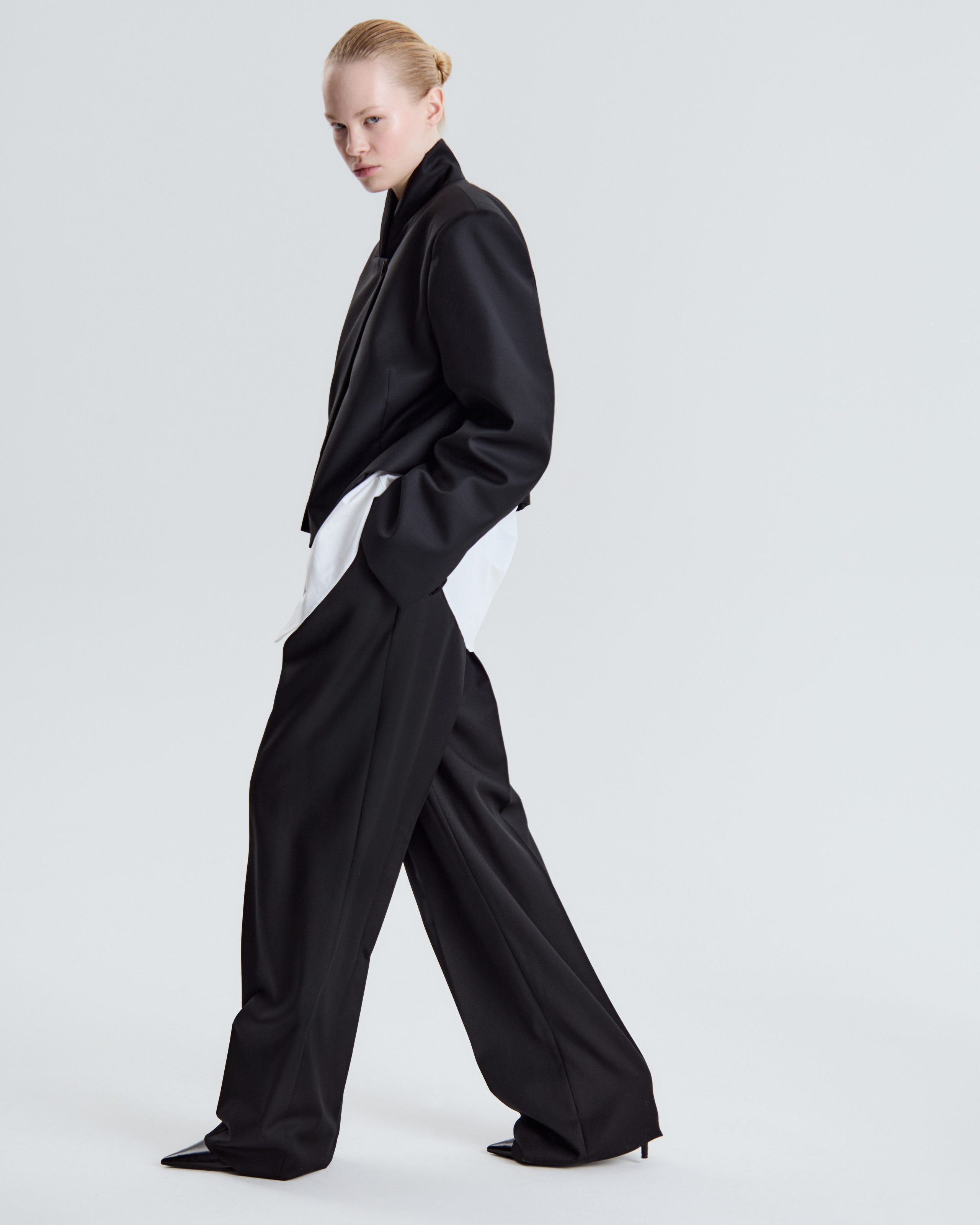 Room513. Фотограф и видеограф для брендов в Москве