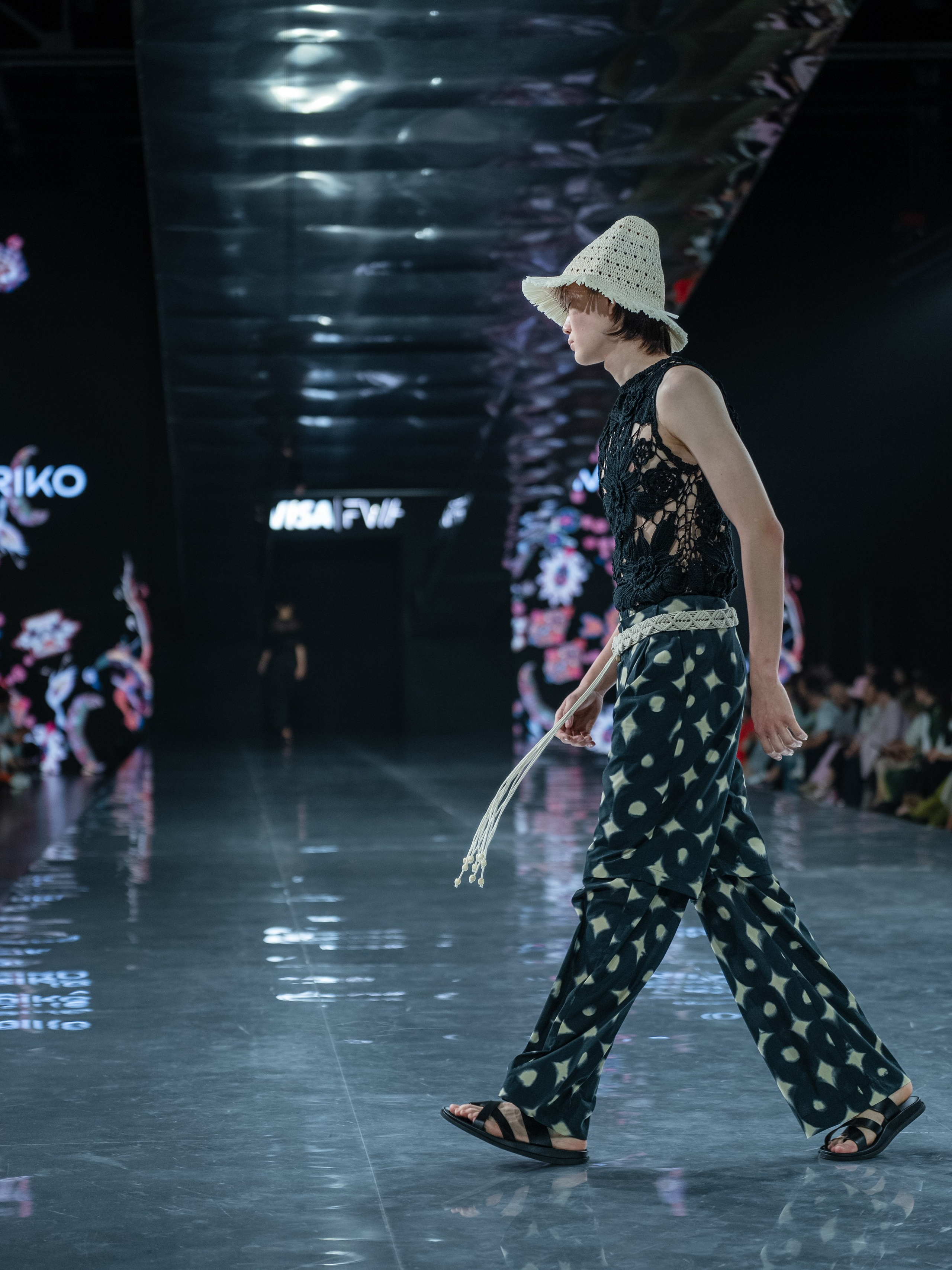 Visa Fashion Week Pre-Fall Mariko. Сайт Алматинского НЮ АРТ, будуар и фэшн фотографа Дениса Карпенко