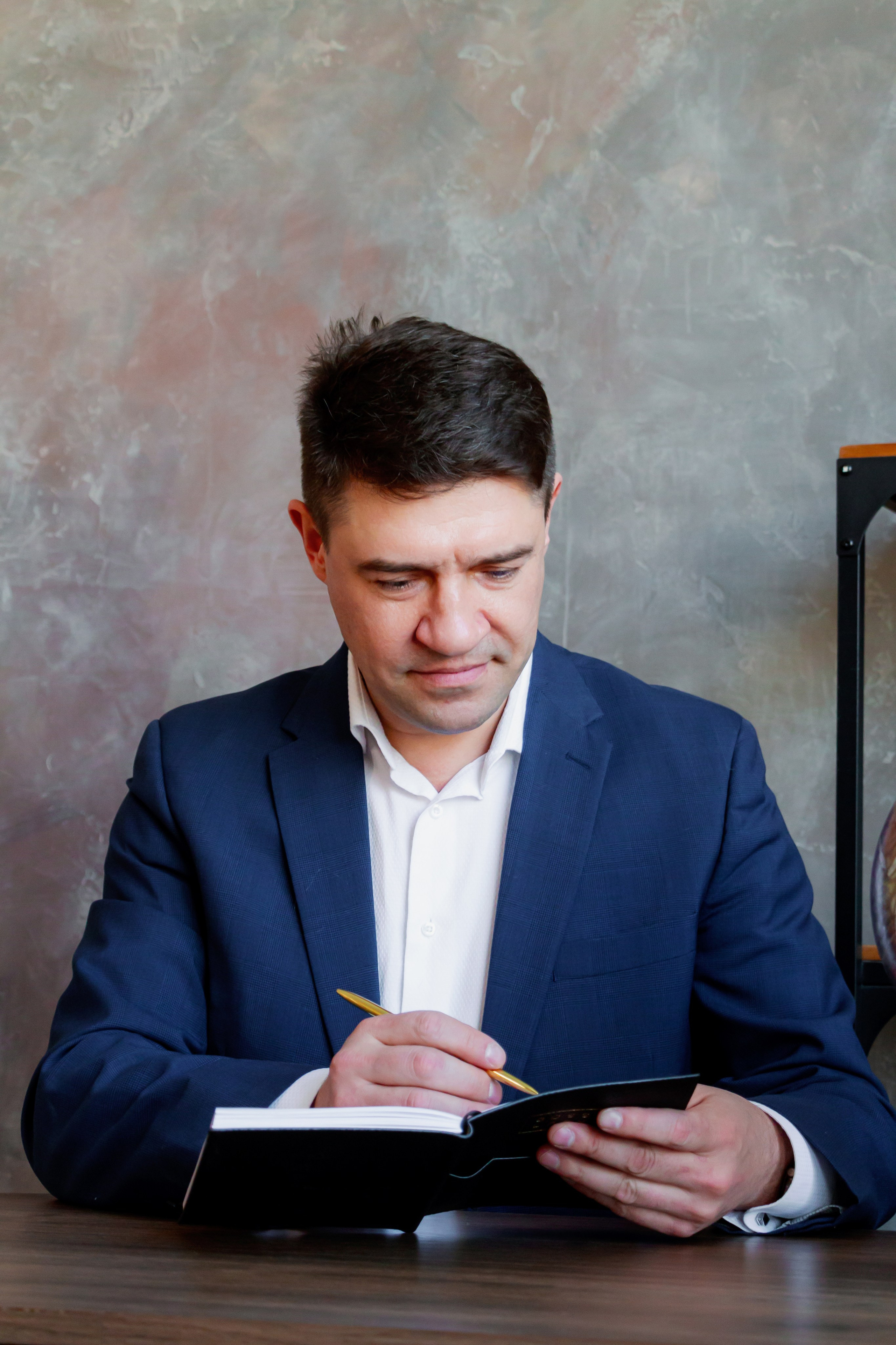 Деловой портрет. Евгений. Фотограф в Екатеринбурге Пойгина Елена