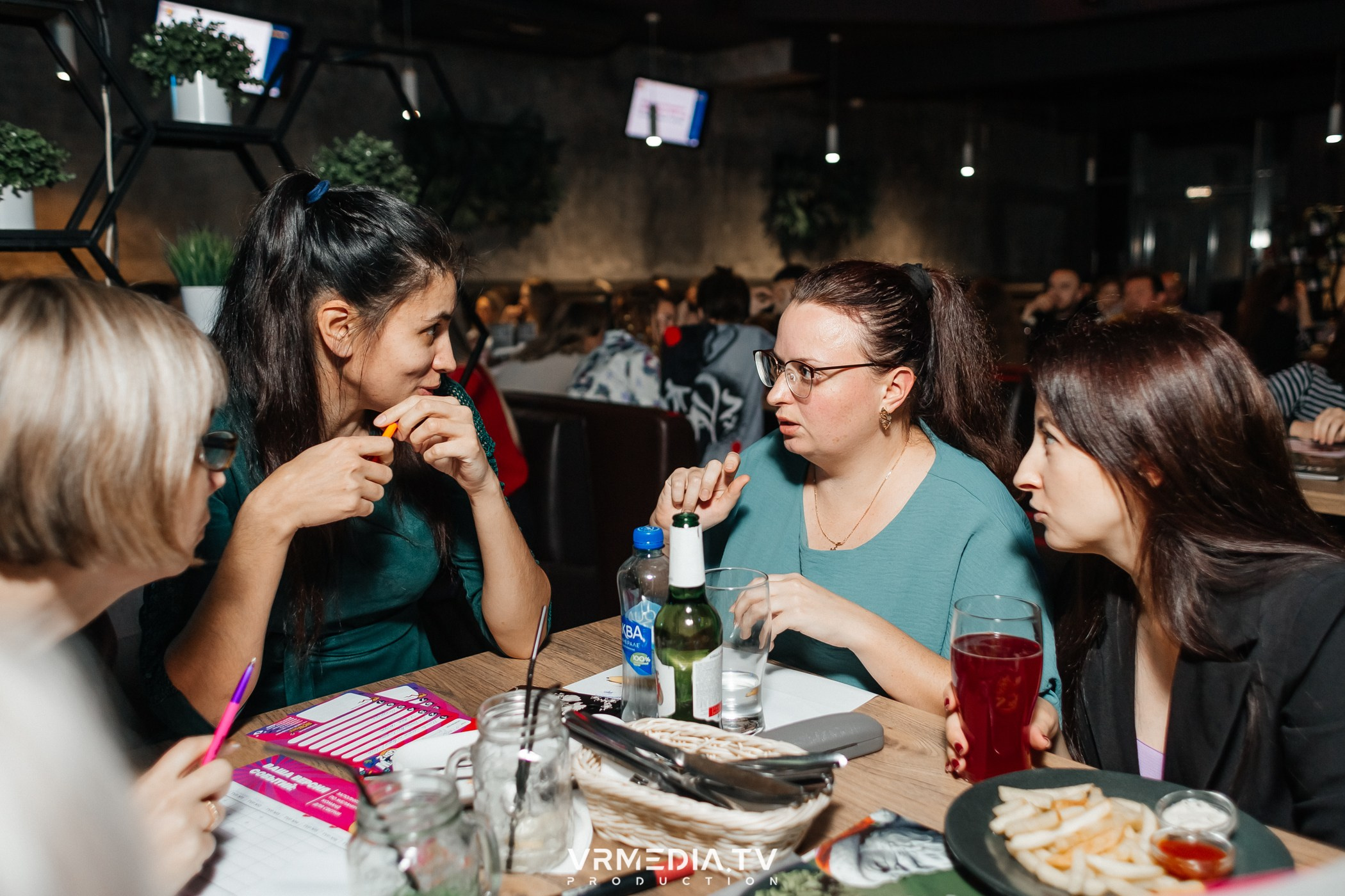 WoW QuiZ в баре «Друзья»