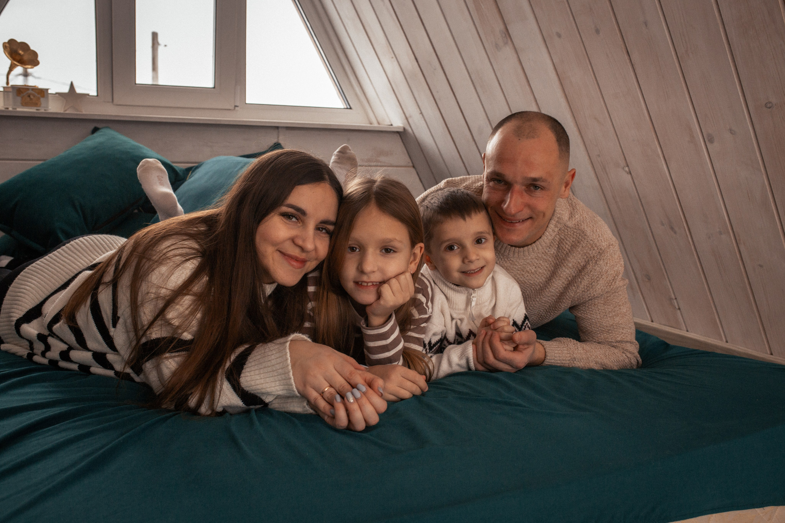 Мария с семьёй