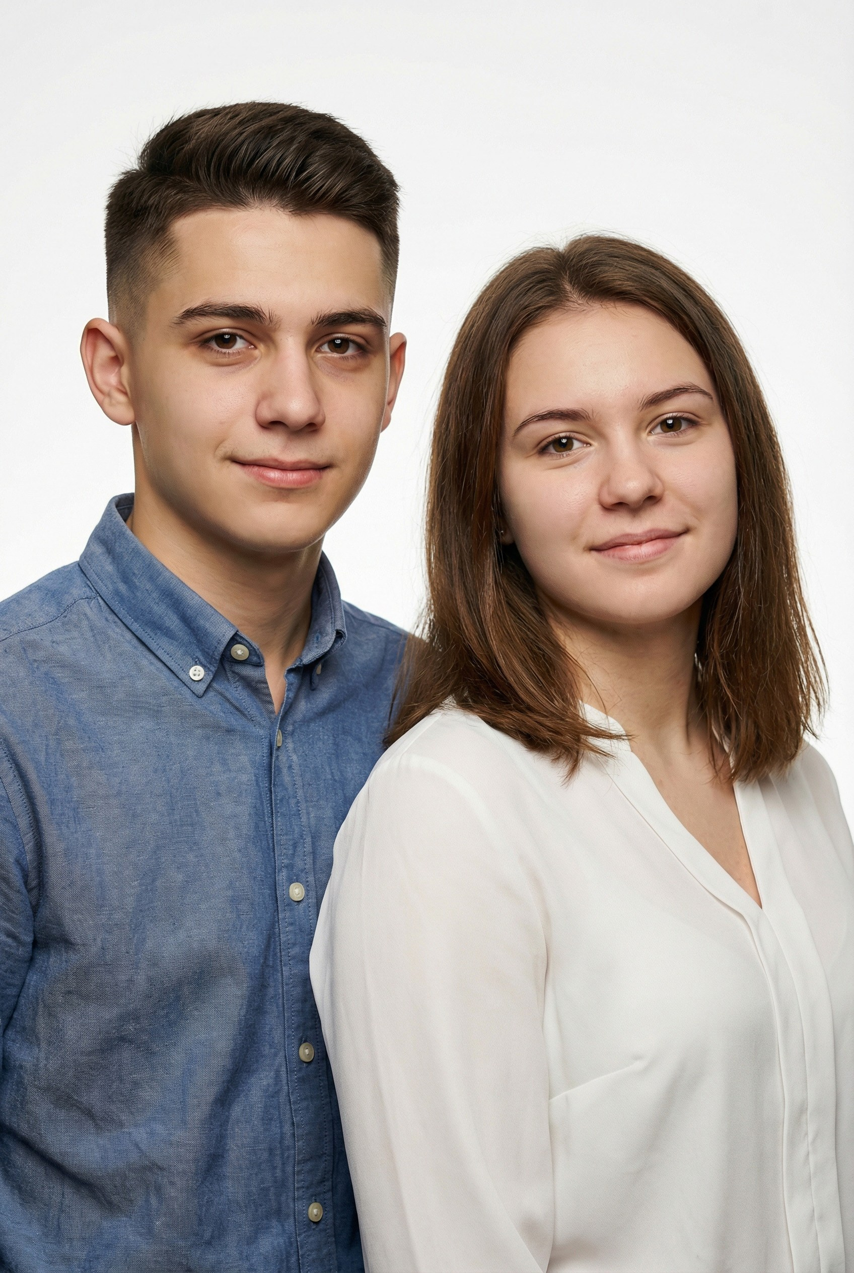 Ретушь нейросетями и ретушь вручную. Фотосъемка выпускных альбомов для 4, 9 и 11 классов. Москва, МО и Зеленоград