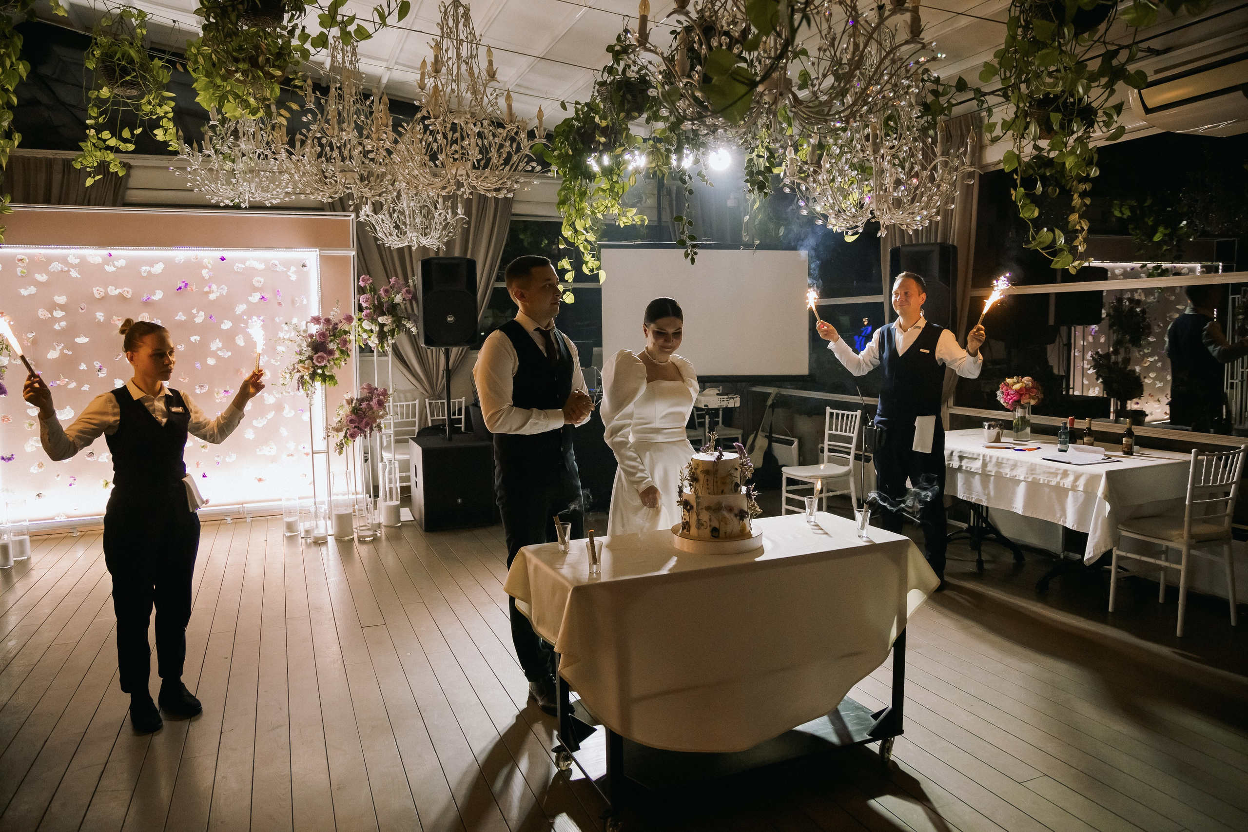 Яна и Святослав. Свадебный день. Свадебная фотография. Арина Рубах