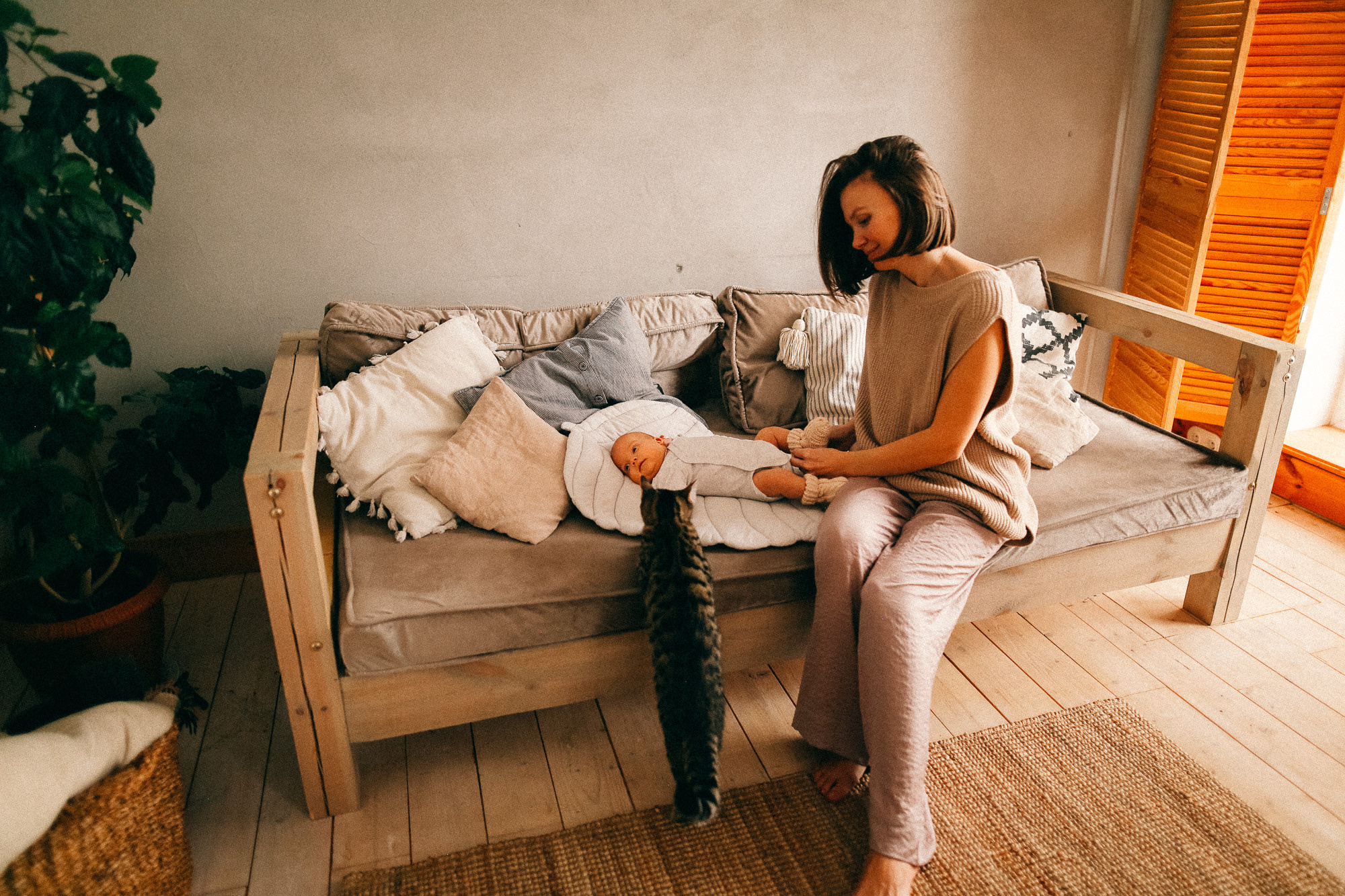 На ладонях. Соня Черных (sophieblack)