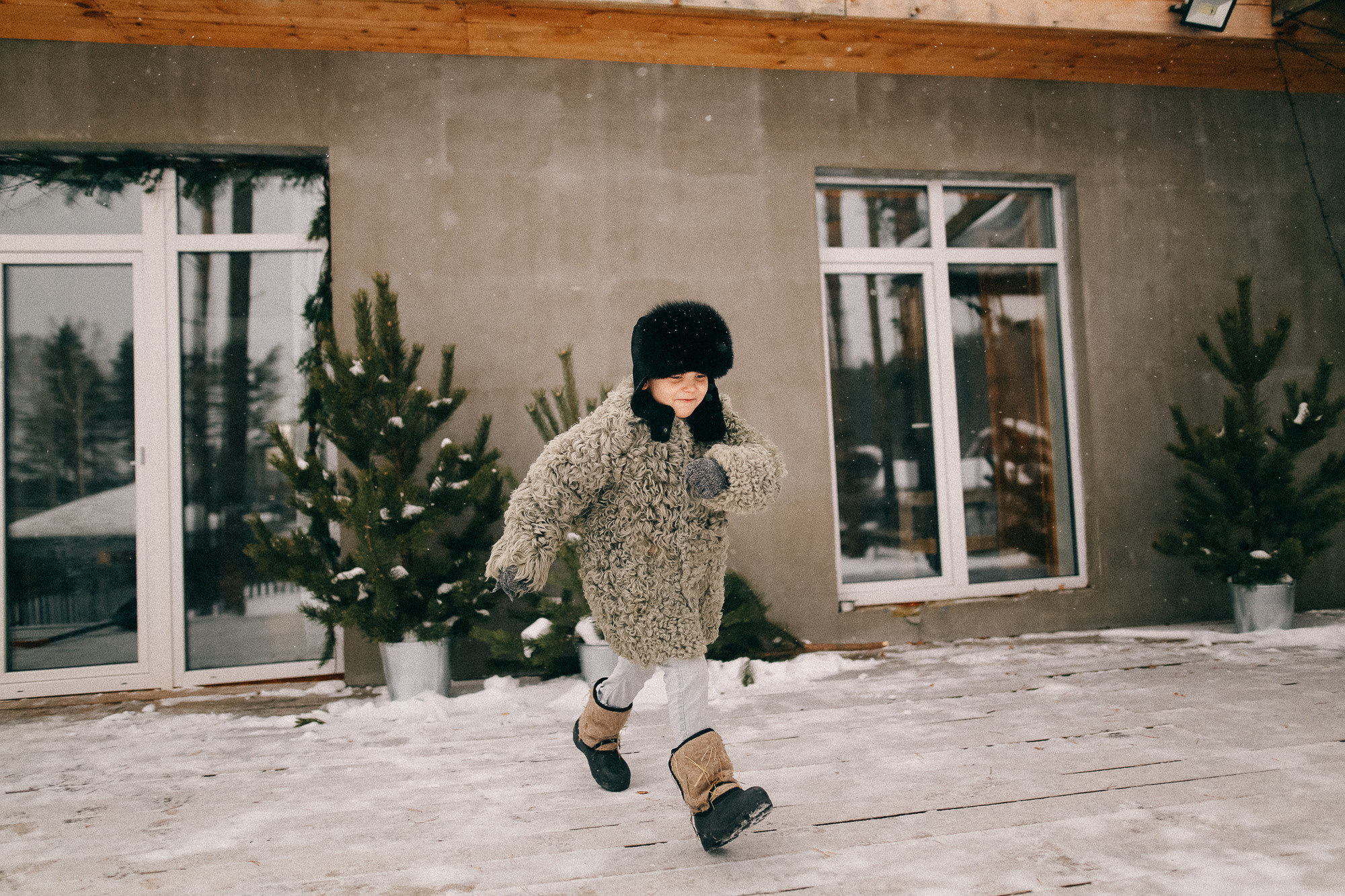 На ладонях. Соня Черных (sophieblack)