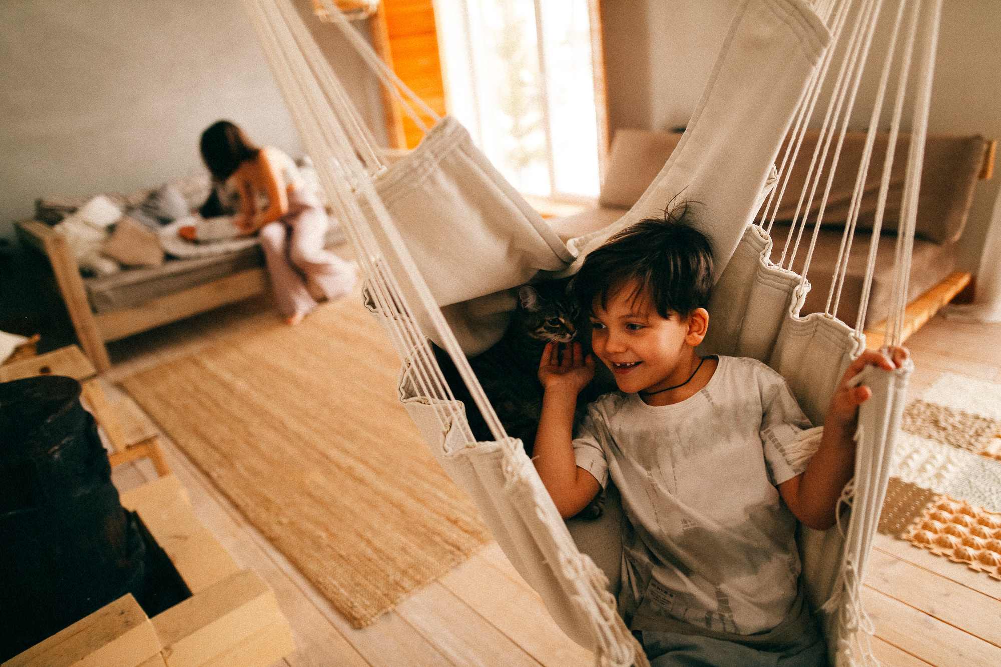 На ладонях. Соня Черных (sophieblack)