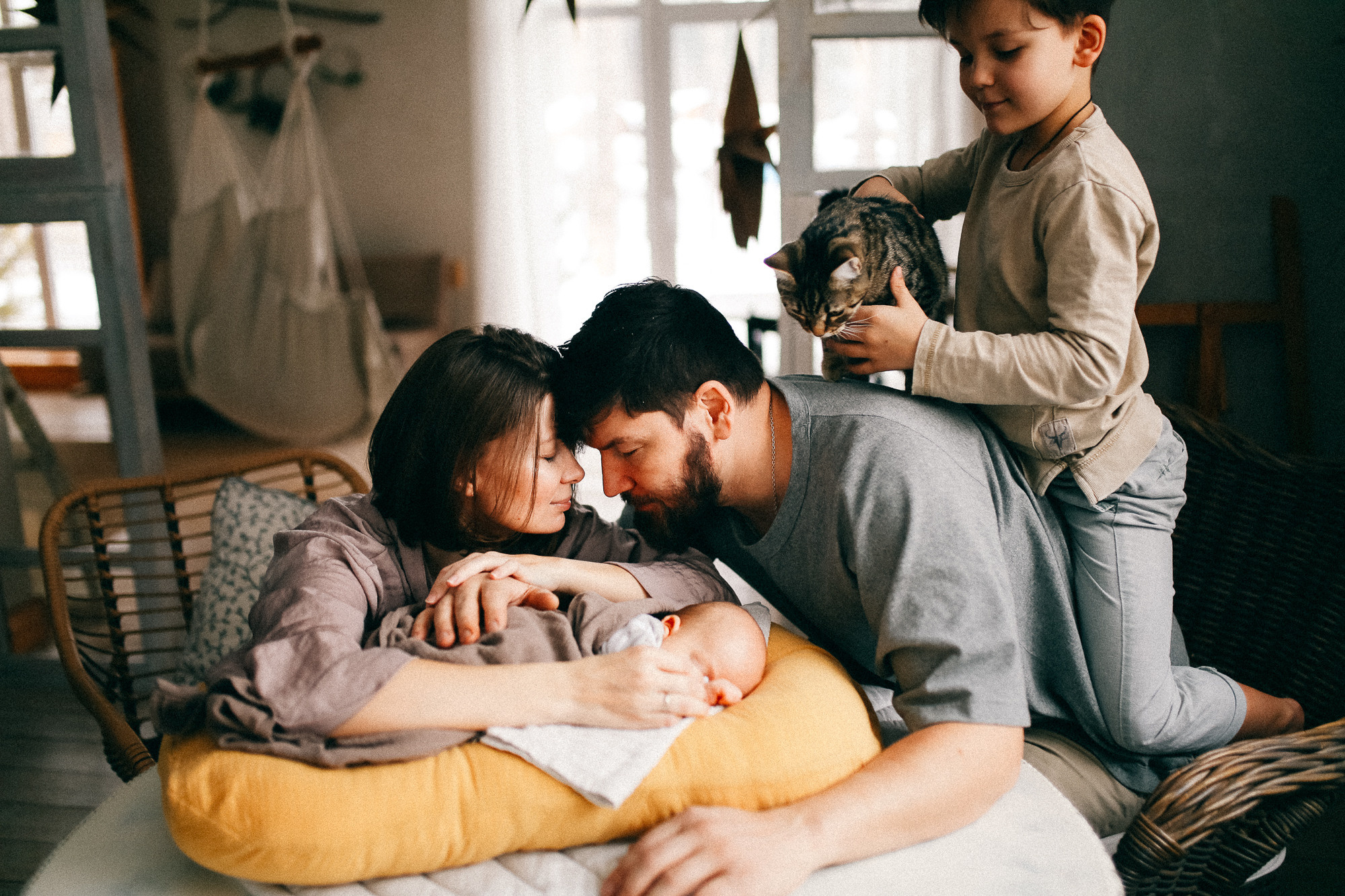 На ладонях. Соня Черных (sophieblack)