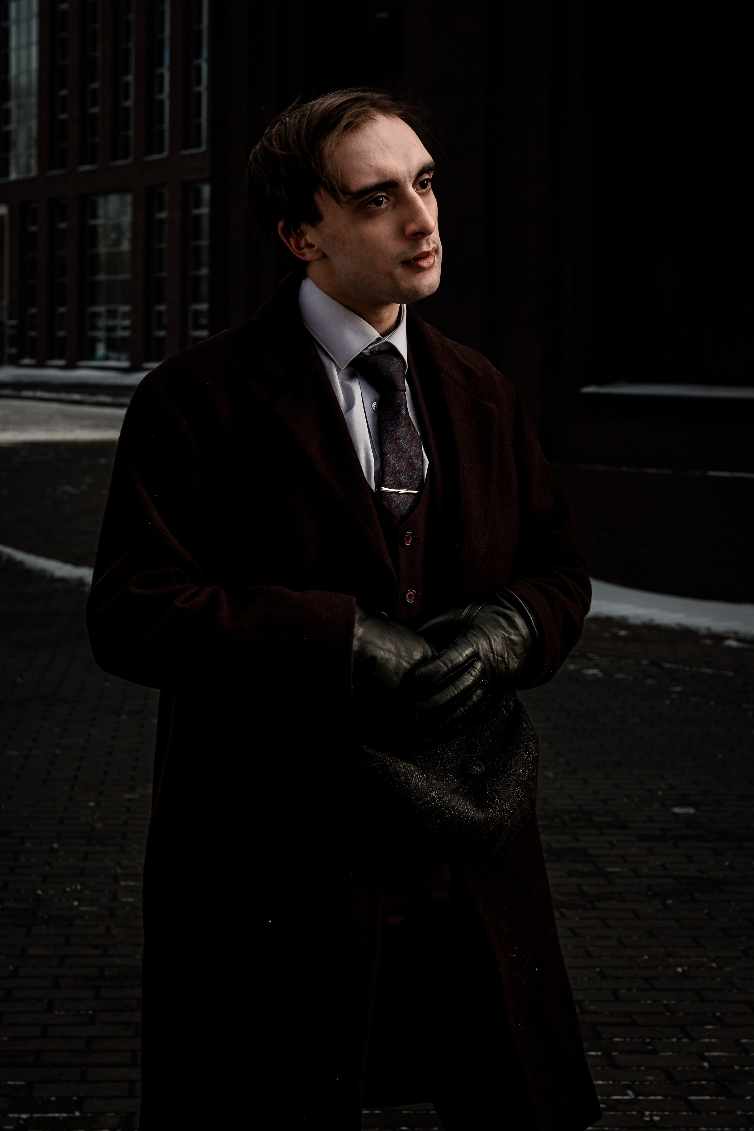 Острые козырьки. Фотограф в Москве Антонова Татьяна, снимаю мужской и женский портрет