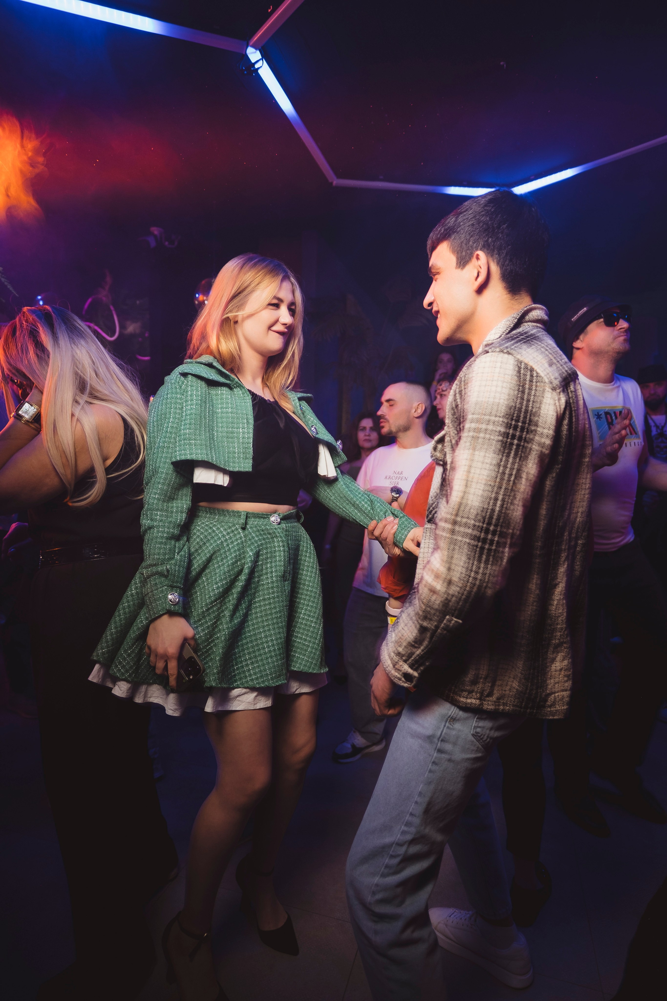 Embargo 30/03. Главная