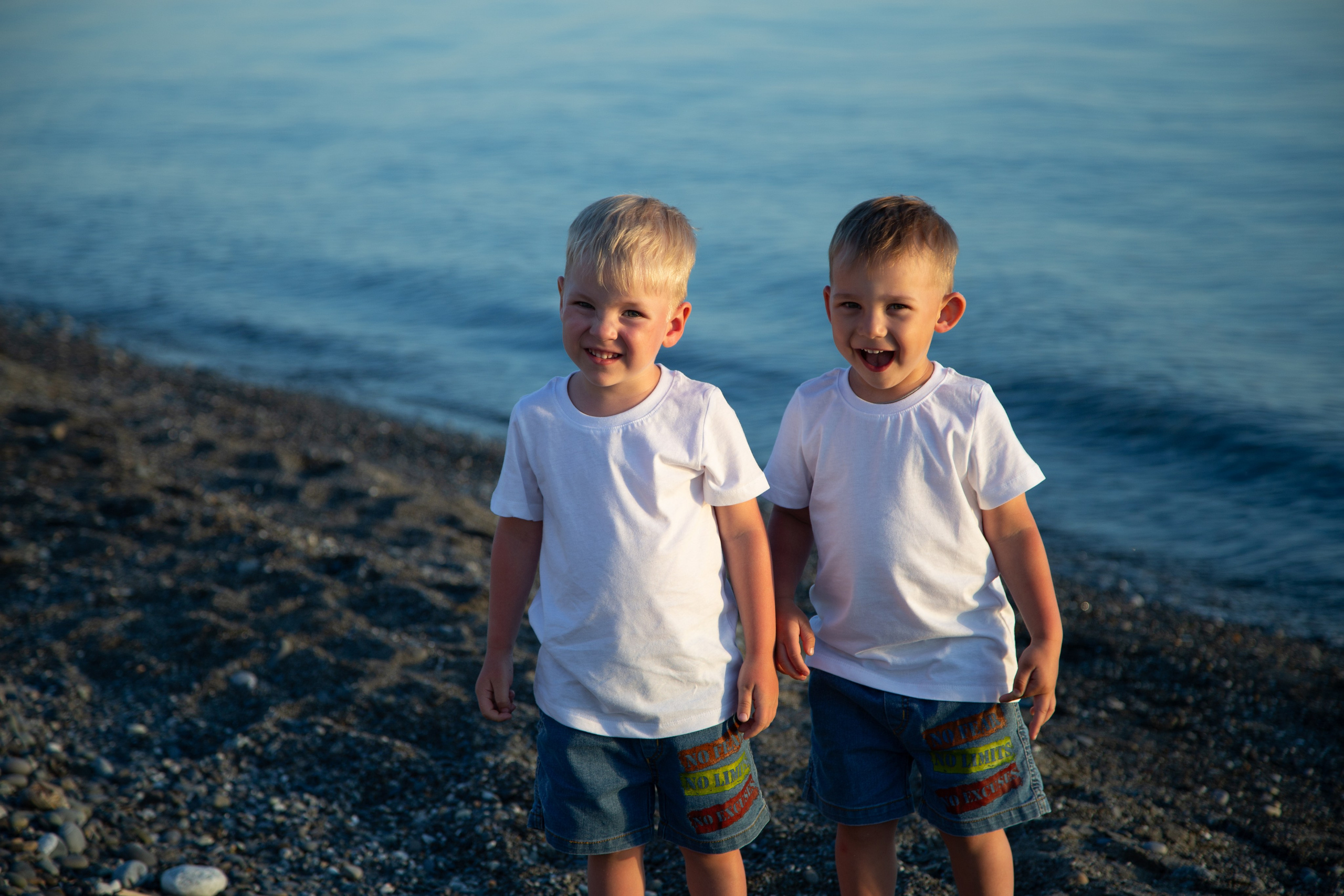 Закатная прогулка у моря. Семейный фотограф в Сочи, Лоо, Дагомысе, Вардане Кучумова Олеся