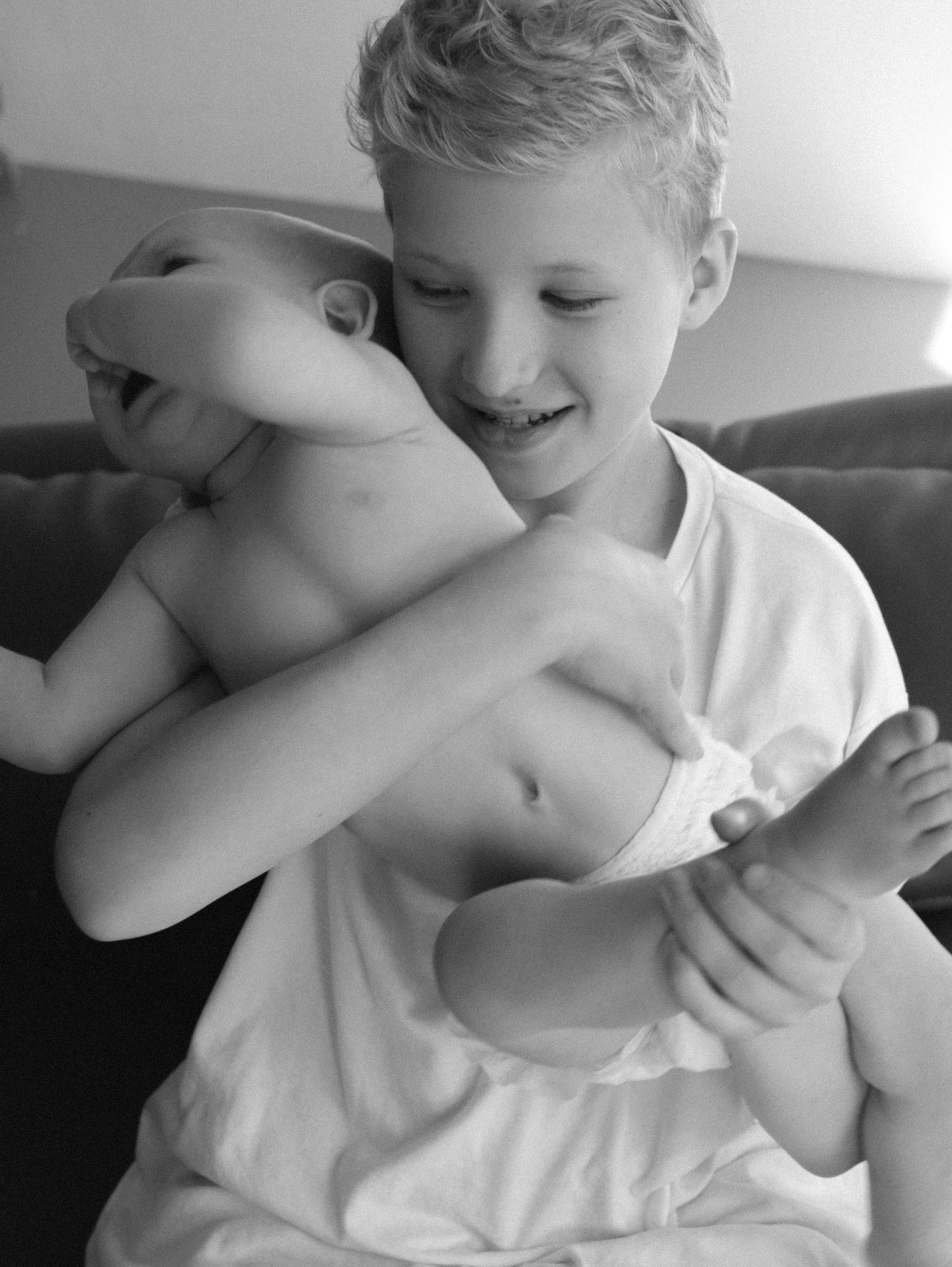 Мая и сыновья. Фотограф в Москве и Сургуте Алла Лесовая. Снимаю каталог для брендов и индивидуальные портреты для людей