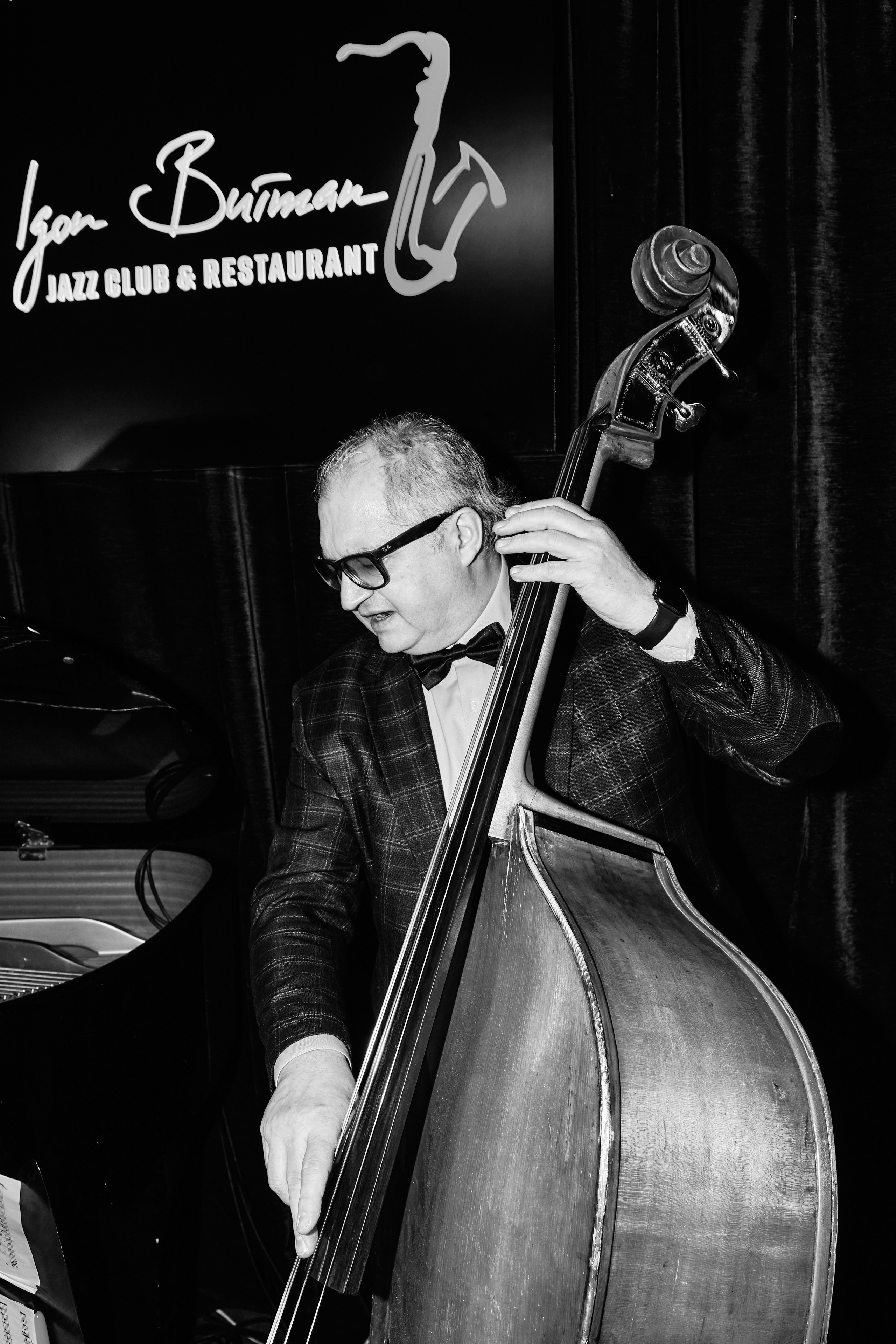 Бэкстейдж для джазовой группы «4 Brothers». Главная