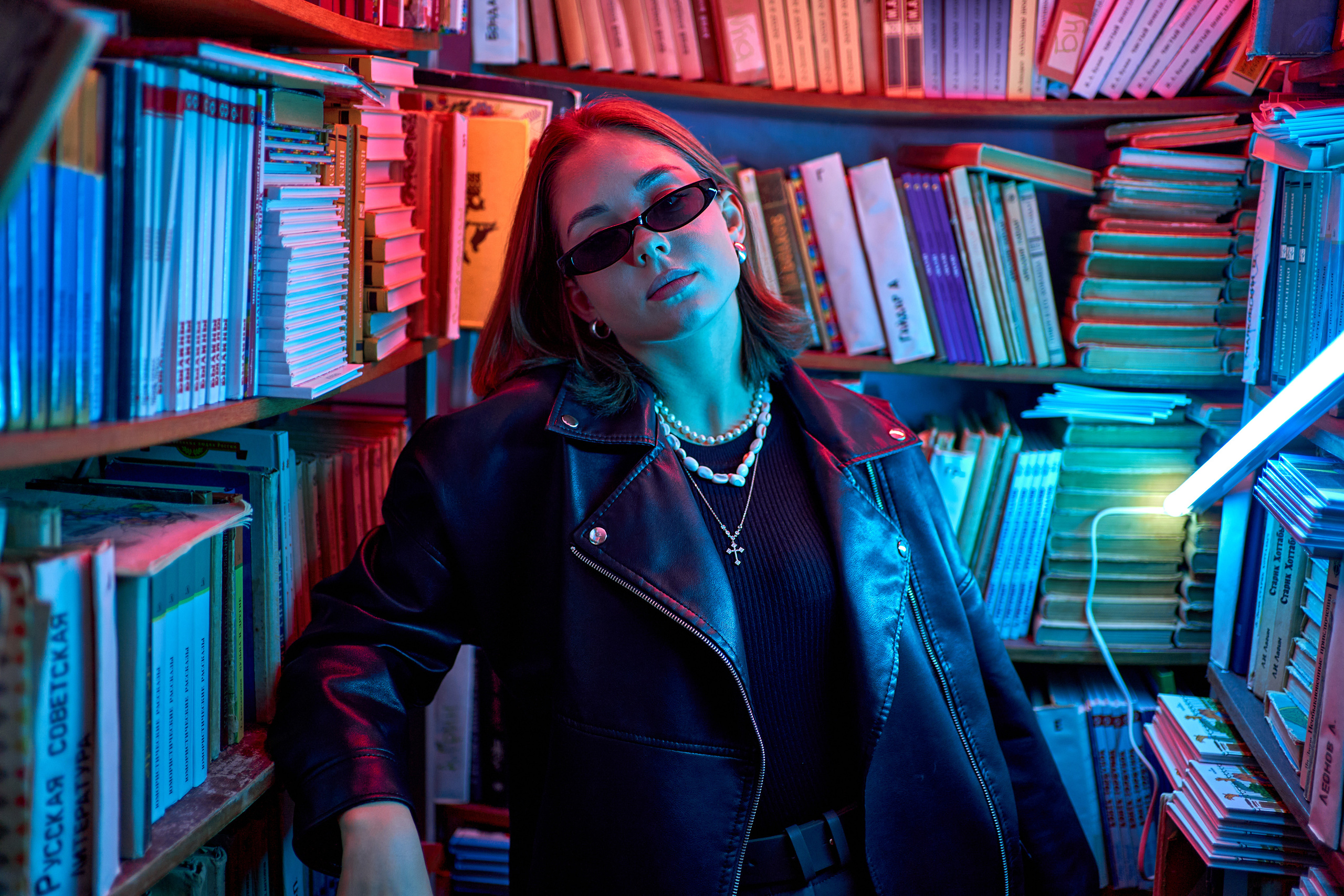 Ксения. Неон. Портретный и свадебный фотограф в Крыму Аввакумов Максим