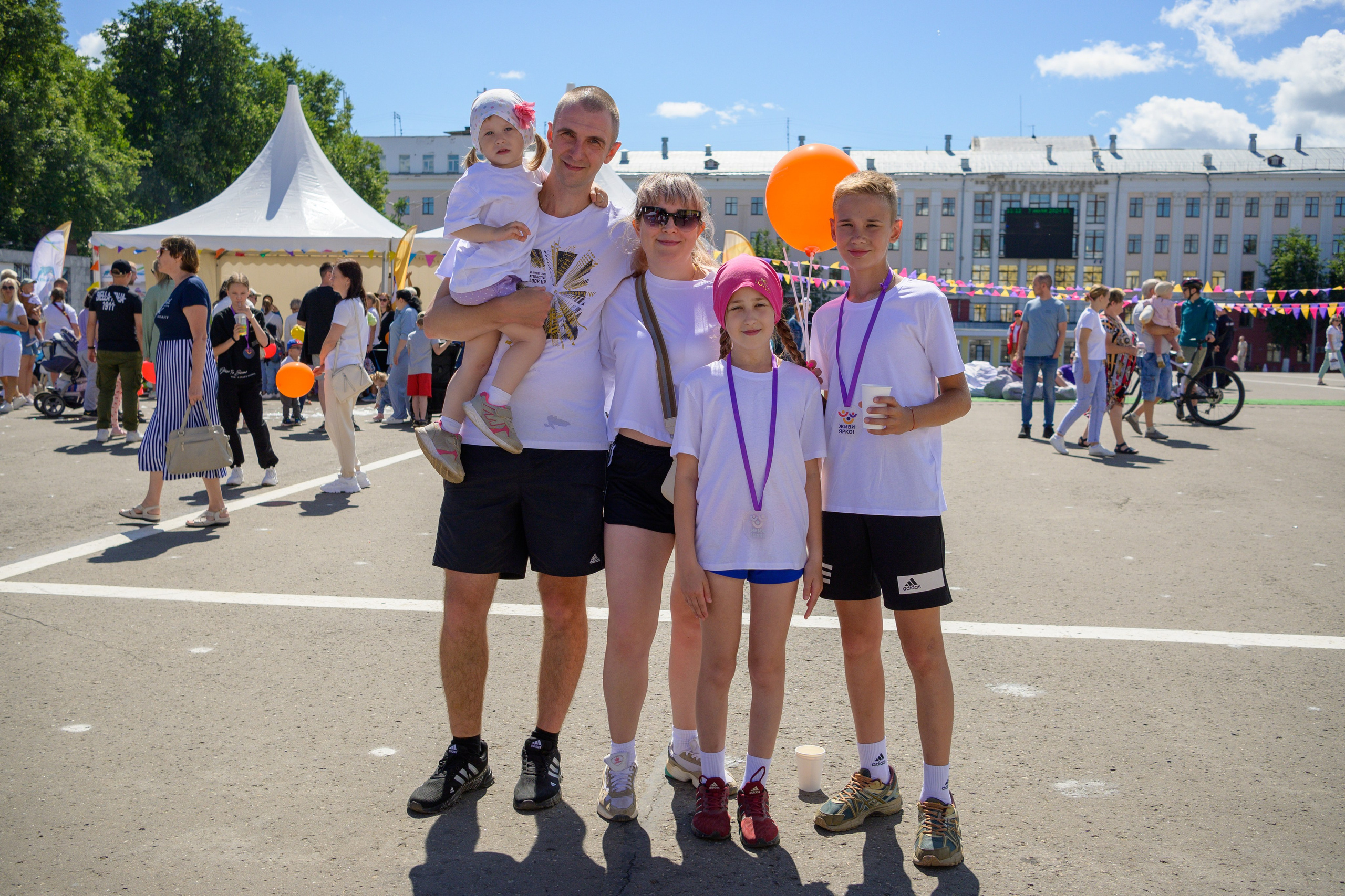 Семейный фитнес-фестиваль «Живи ярко»