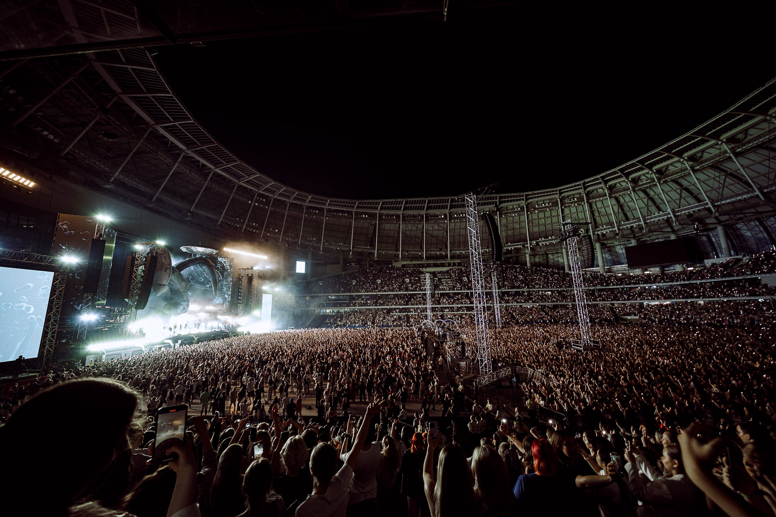 Солдаут Егора Крида в ВТБ Арена. Концертный и портретный фотограф Москва и Санкт-Петербург