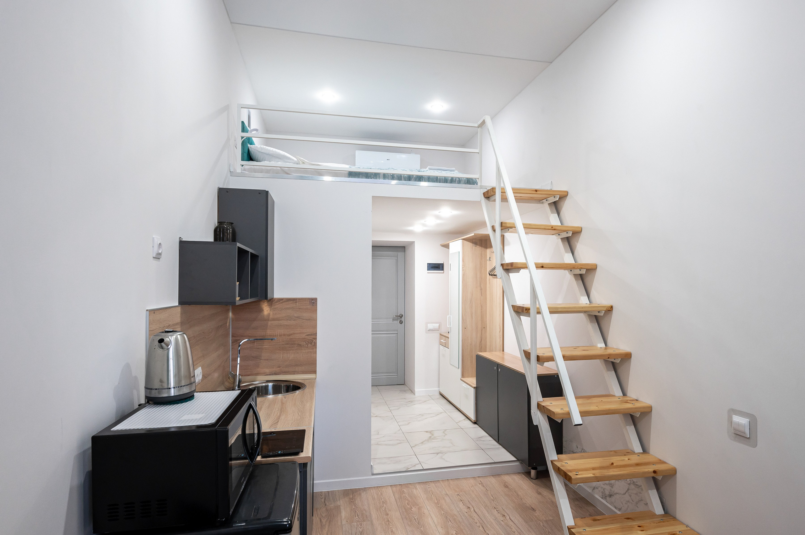 Студия на Коломенской. Интерьерный фотограф. Фото- видеосъемка недвижимости Санкт-Петербург