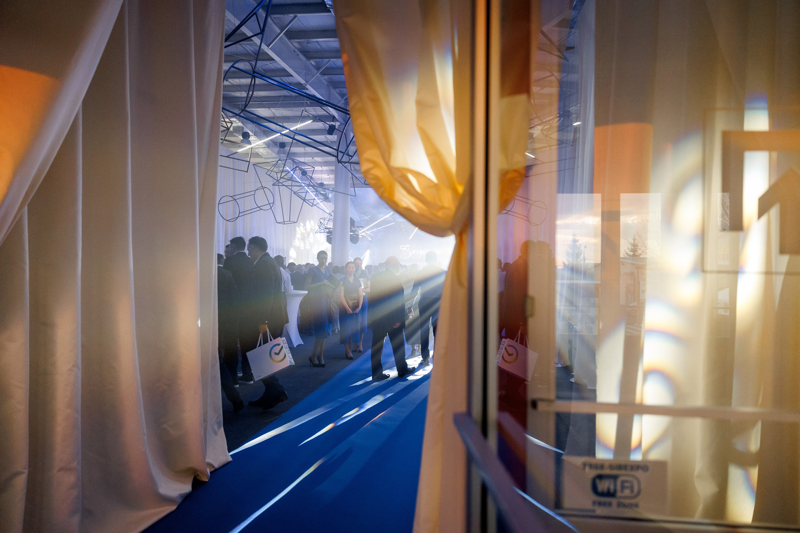 Юбилей компании «СЕРВИКО». Кадровик продакшн: Фото и видеосъемка форумов, конференций, масштабных событий в Иркутске