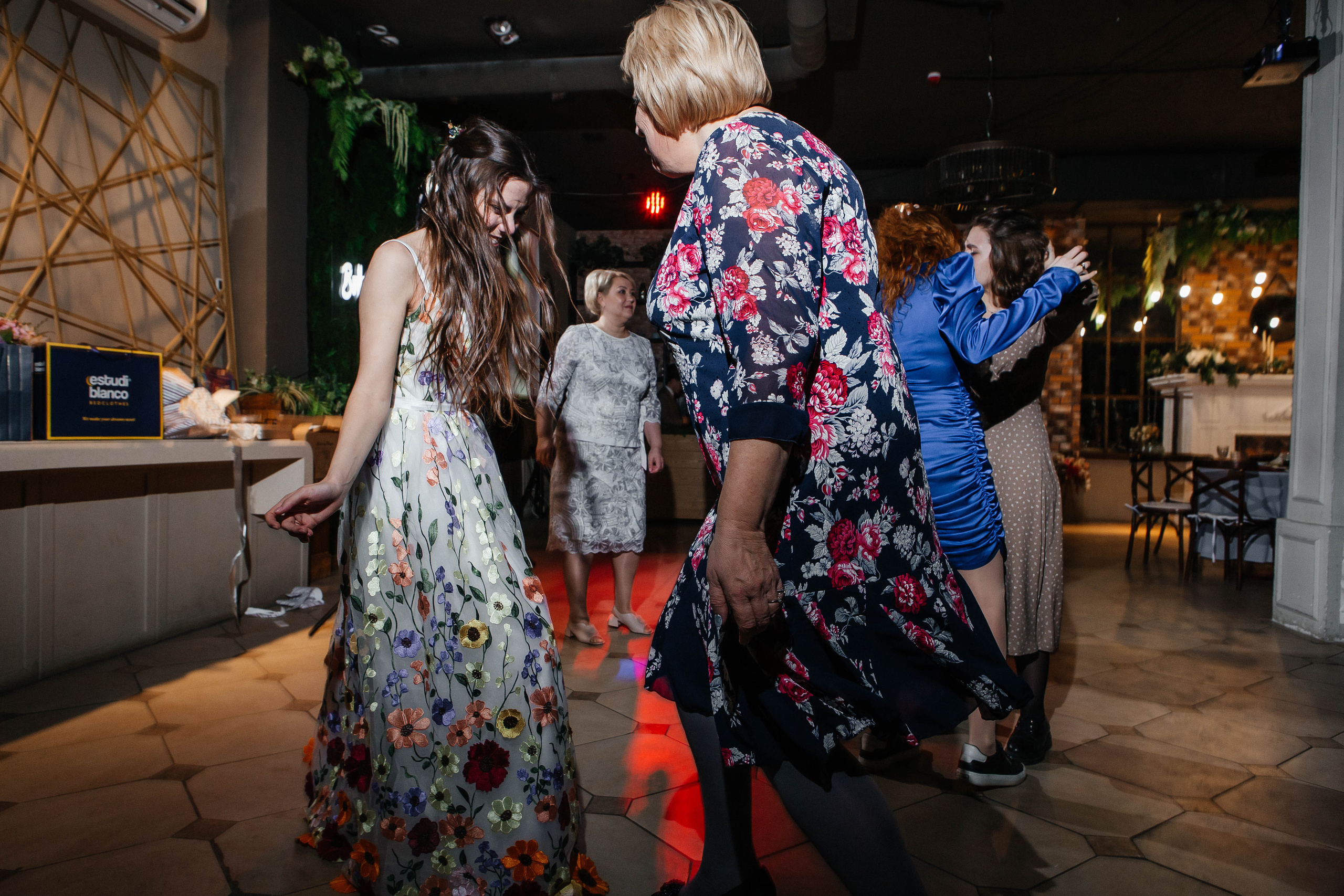 MARIA & NIKITA Банкет. Фотограф Абакумова Анастасия