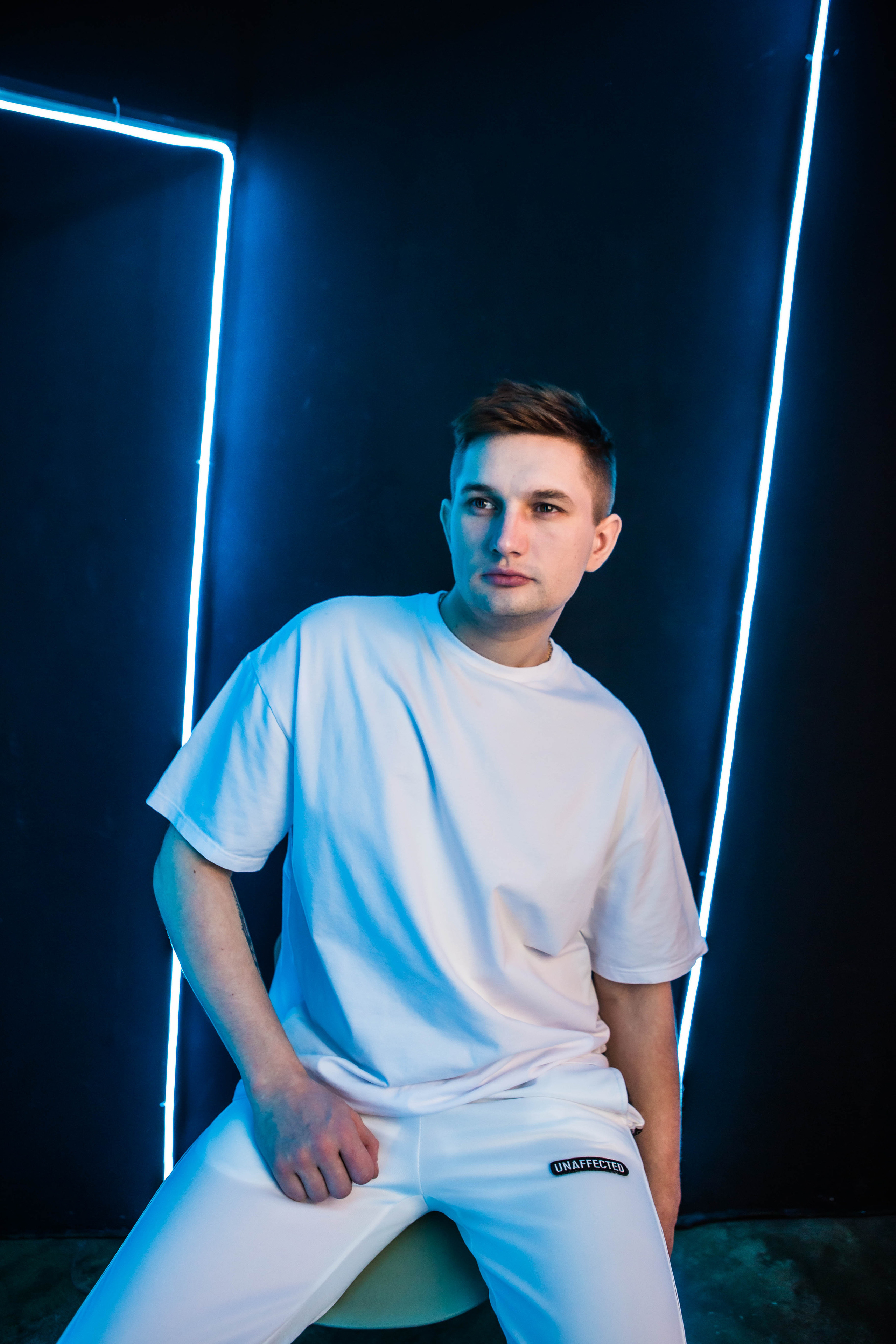 VLAD LIS | SINGER NEON. Фотограф Абакумова Анастасия