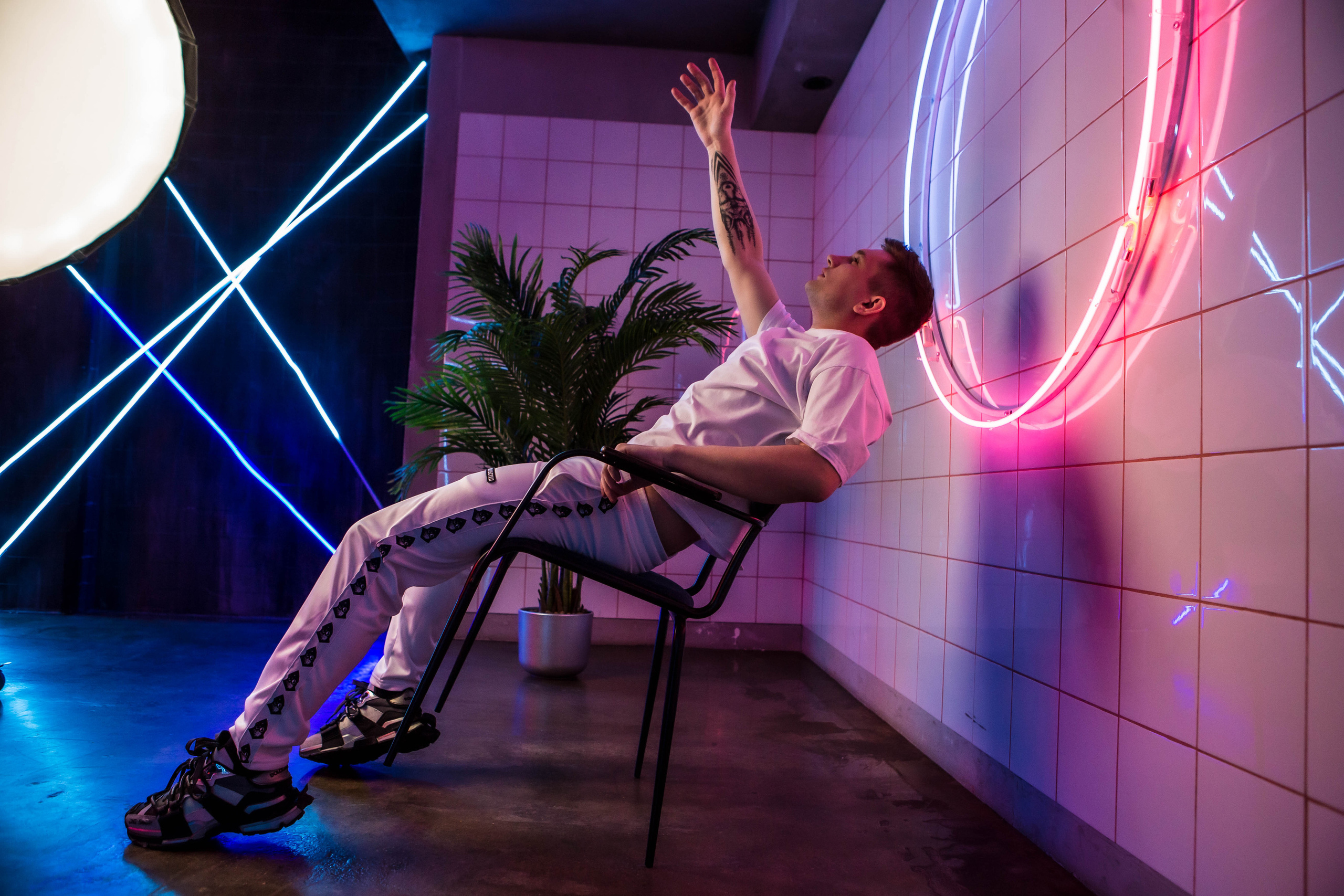 VLAD LIS | SINGER NEON. Фотограф Абакумова Анастасия