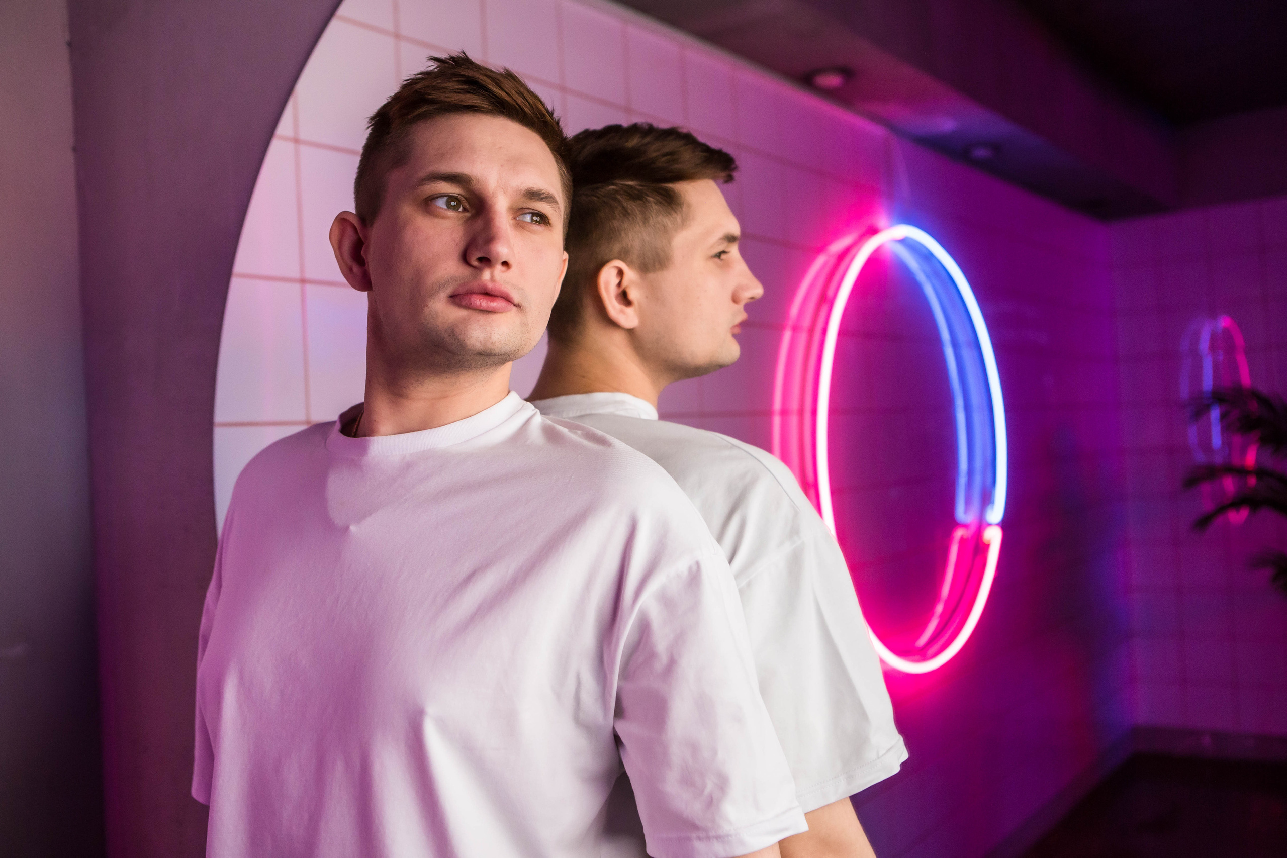 VLAD LIS | SINGER NEON. Фотограф Абакумова Анастасия