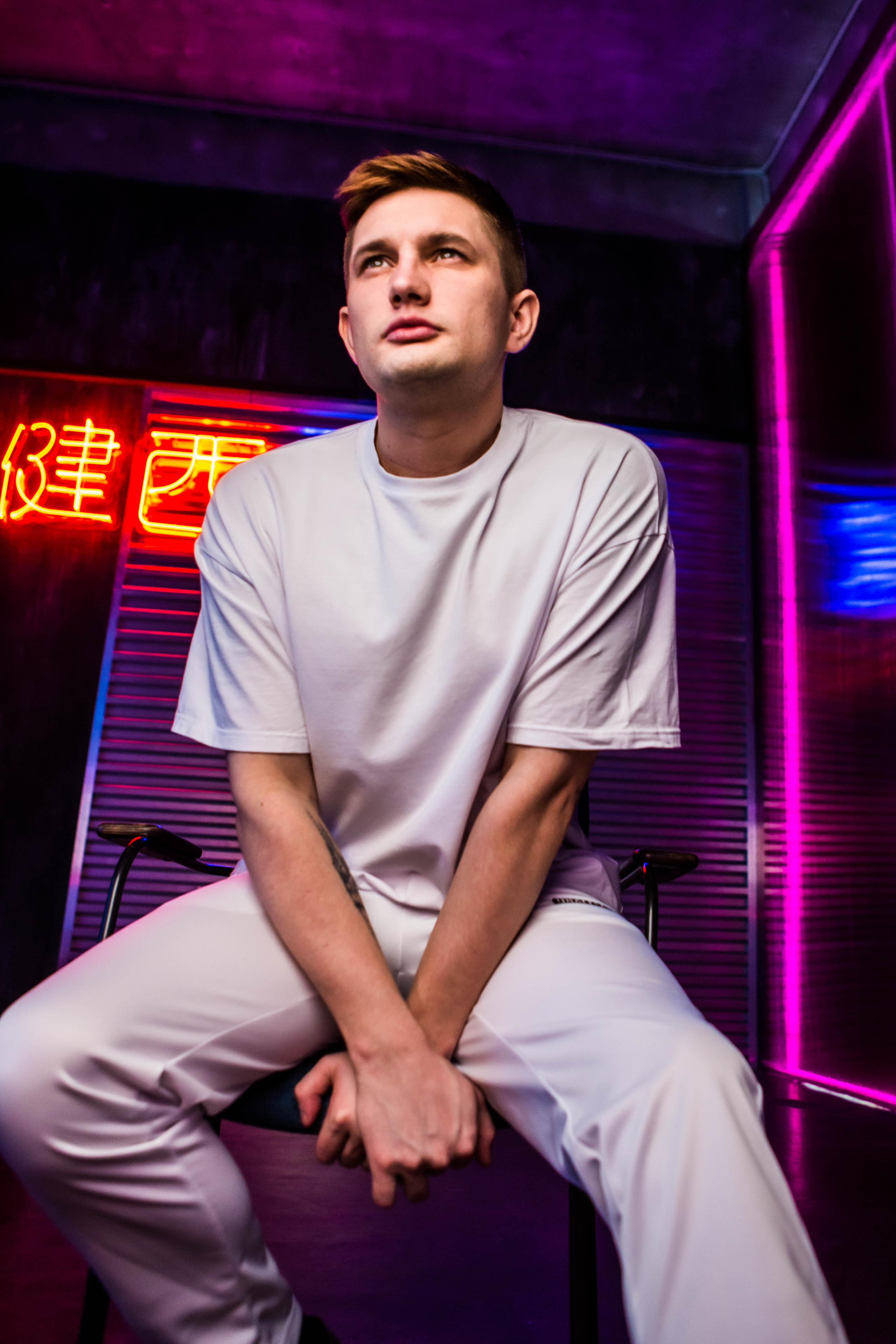 VLAD LIS | SINGER NEON. Фотограф Абакумова Анастасия