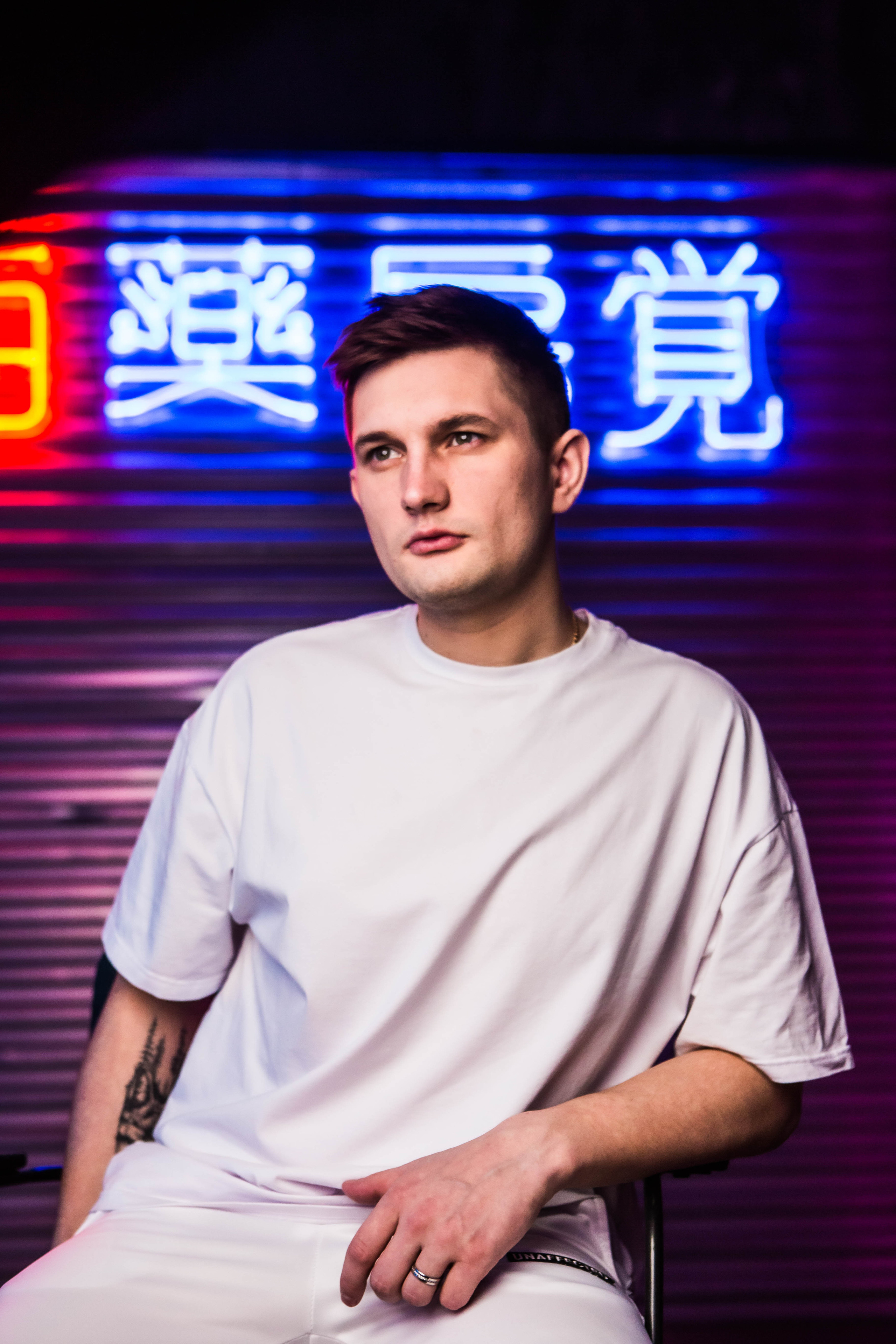 VLAD LIS | SINGER NEON. Фотограф Абакумова Анастасия