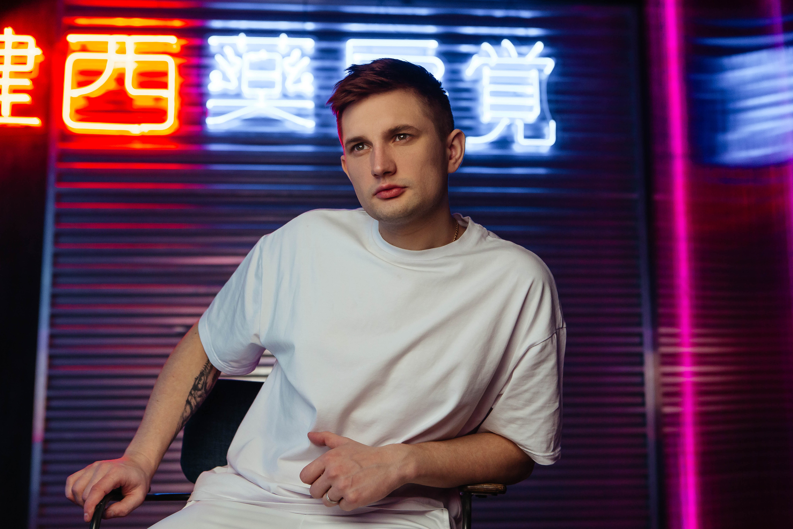 VLAD LIS | SINGER NEON. Фотограф Абакумова Анастасия