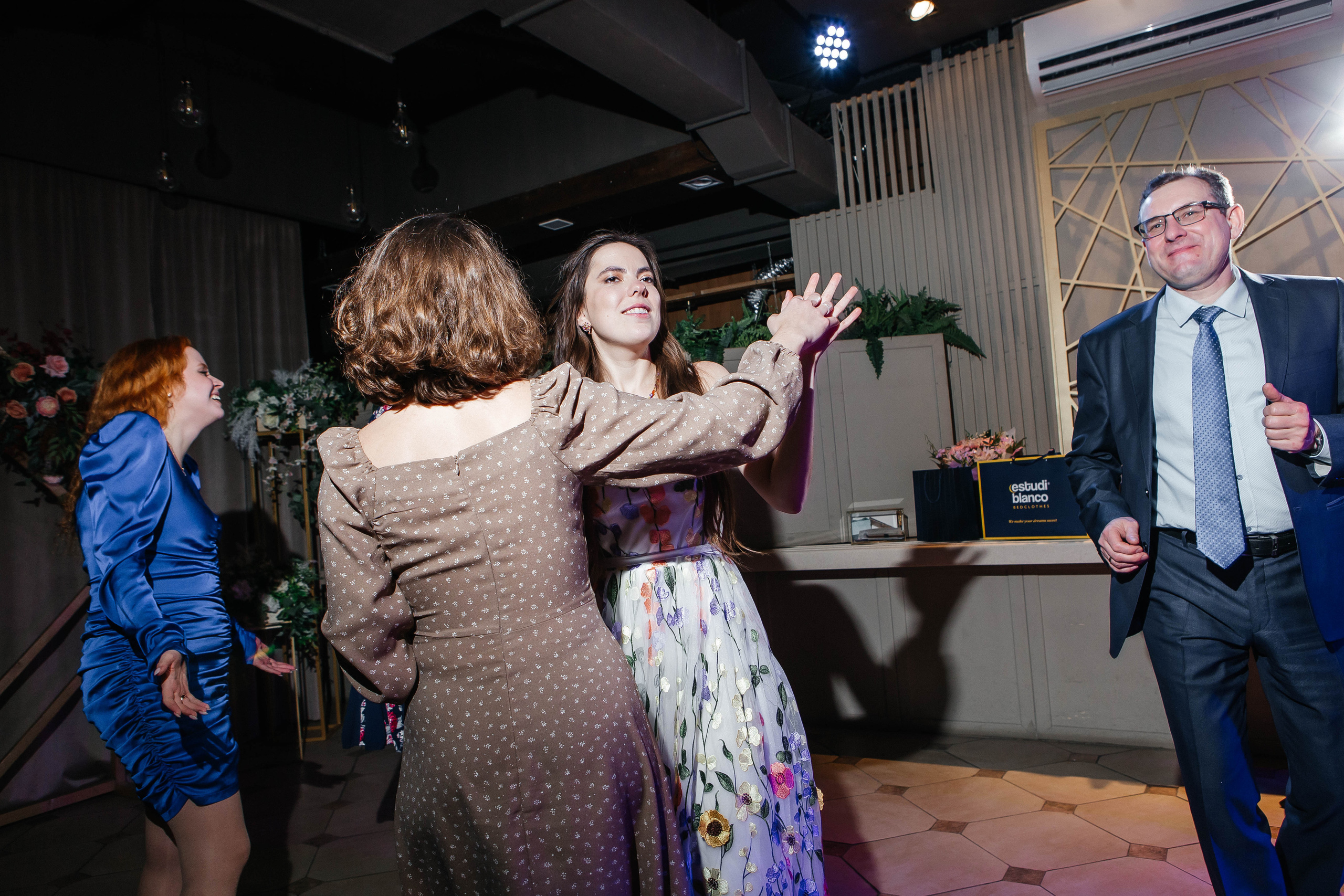 MARIA & NIKITA Банкет. Фотограф Абакумова Анастасия