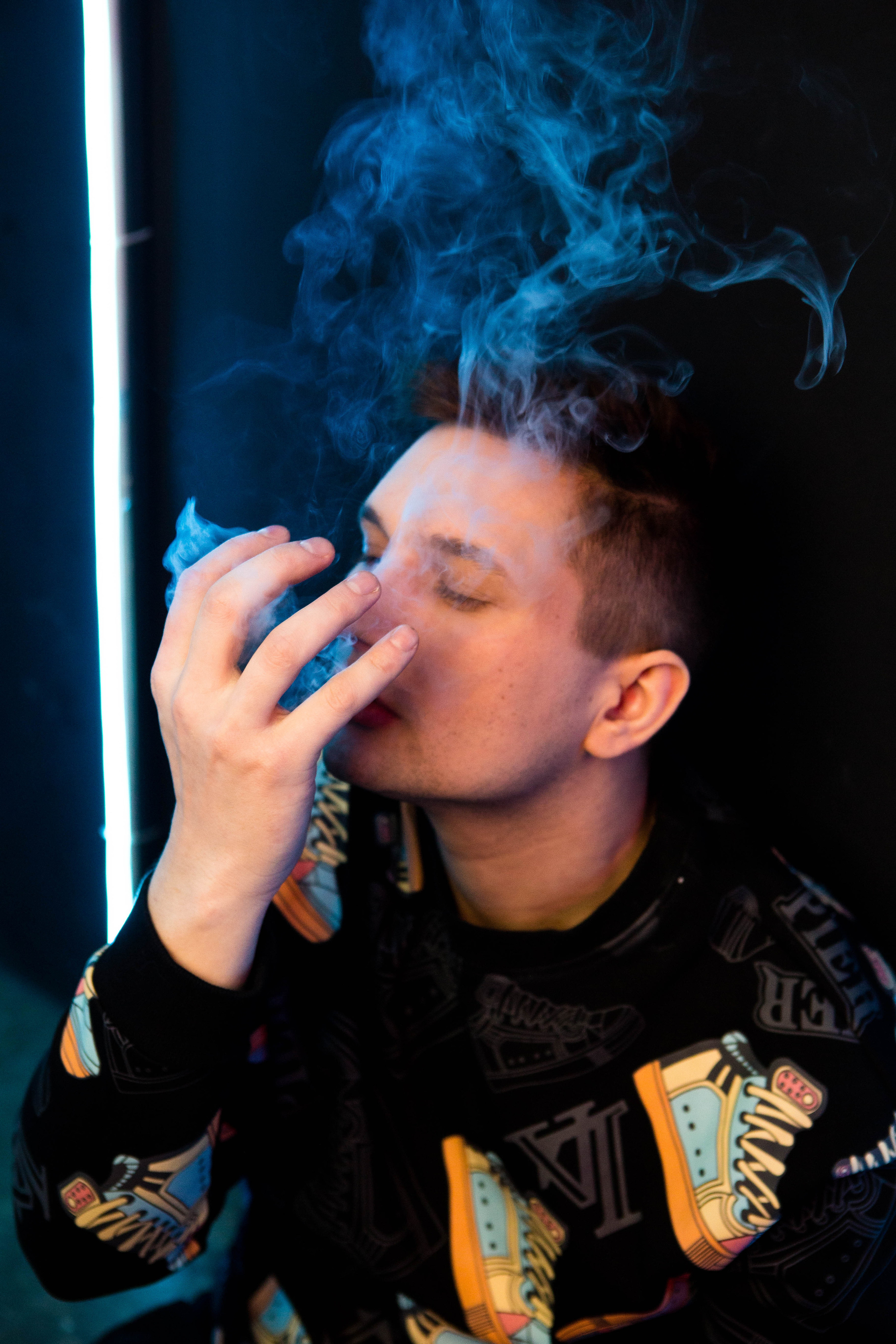 VLAD LIS | SINGER NEON. Фотограф Абакумова Анастасия